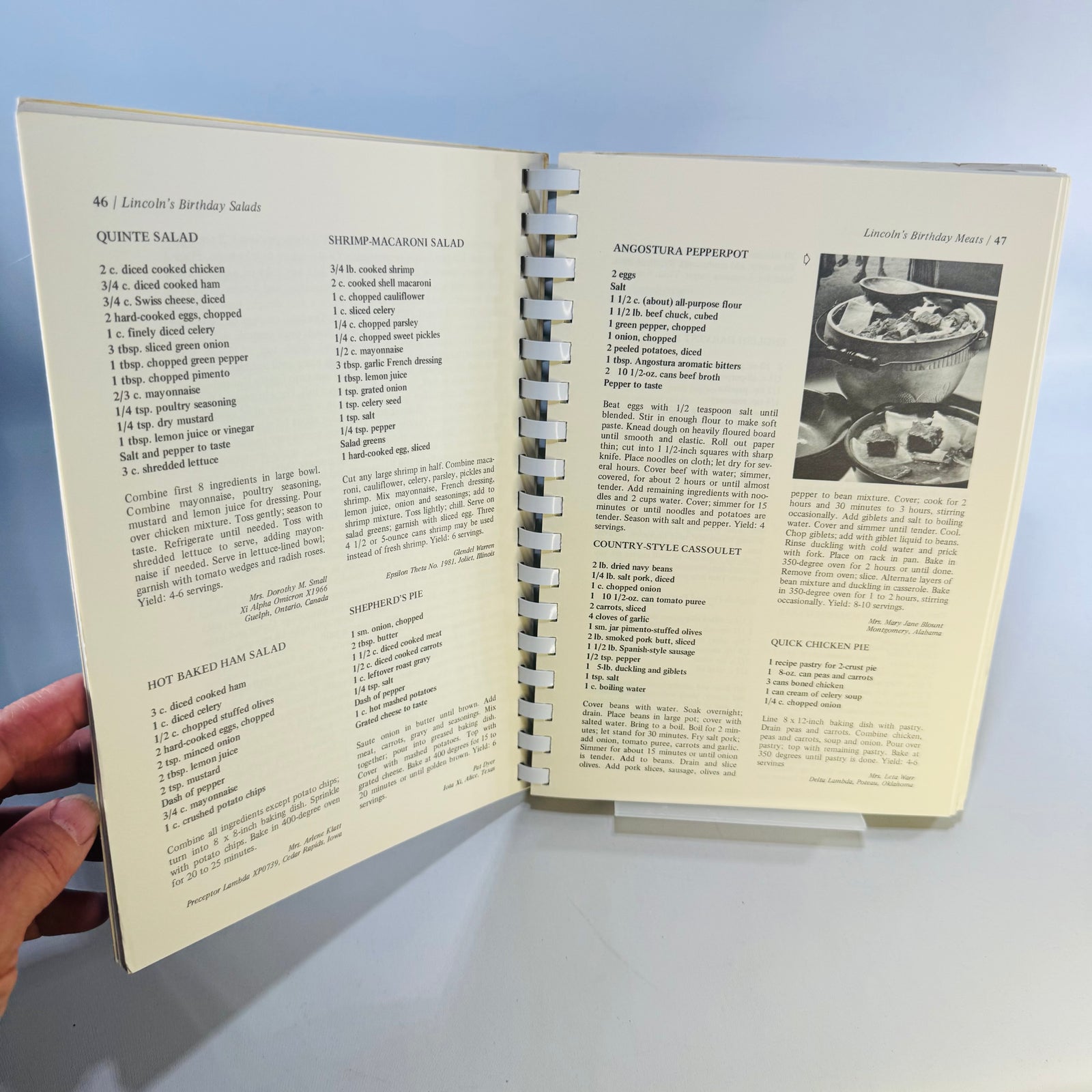 The Beta Sigma Phi International Holiday Cookbook, Vintage Spiral Bound, 900 Recipes with Color Illustrations and Festive Menus