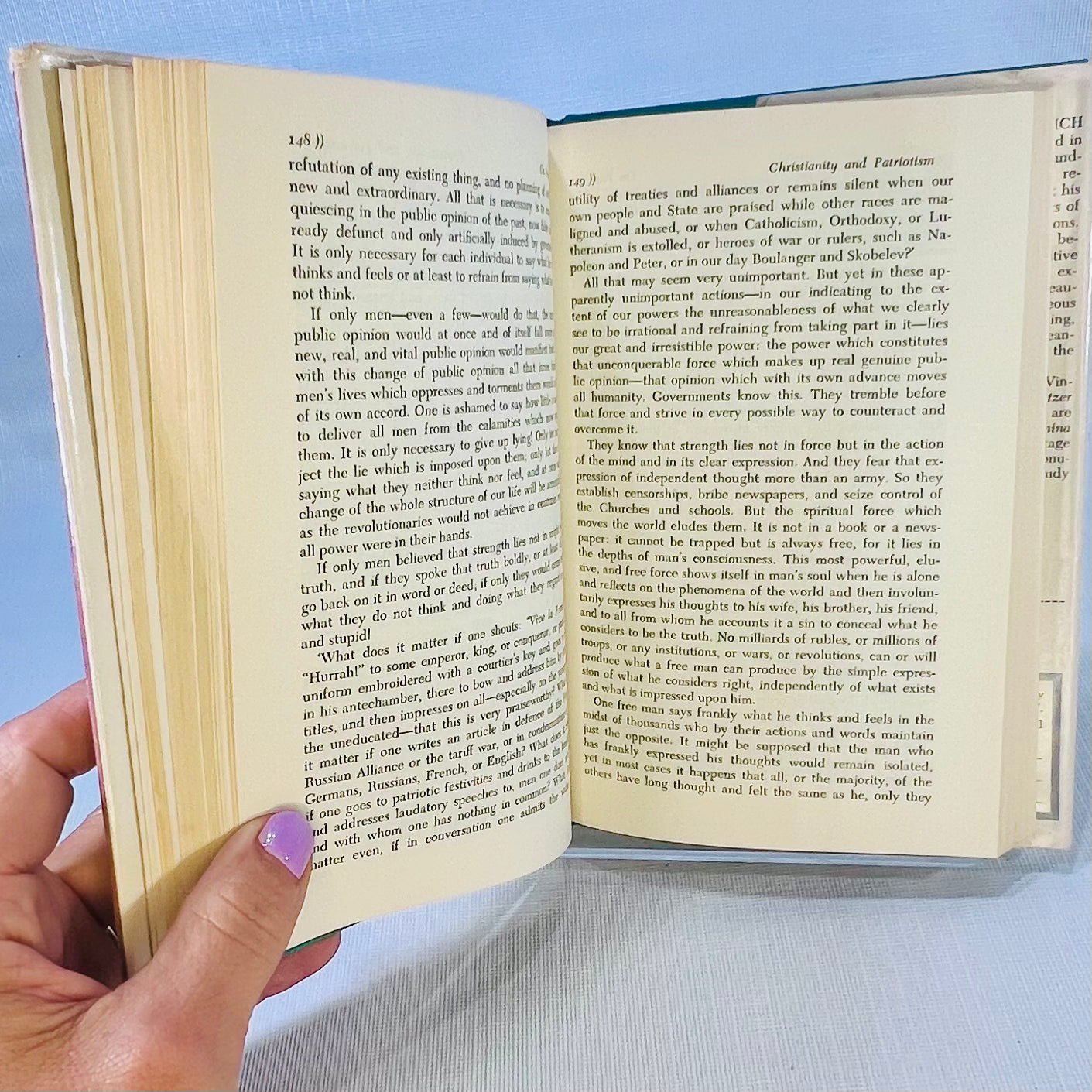 Leo Tolstoy Selected Essays translated by Almere Maude Introduced by Ernest J. Simmons 1964 A Modern Library Book