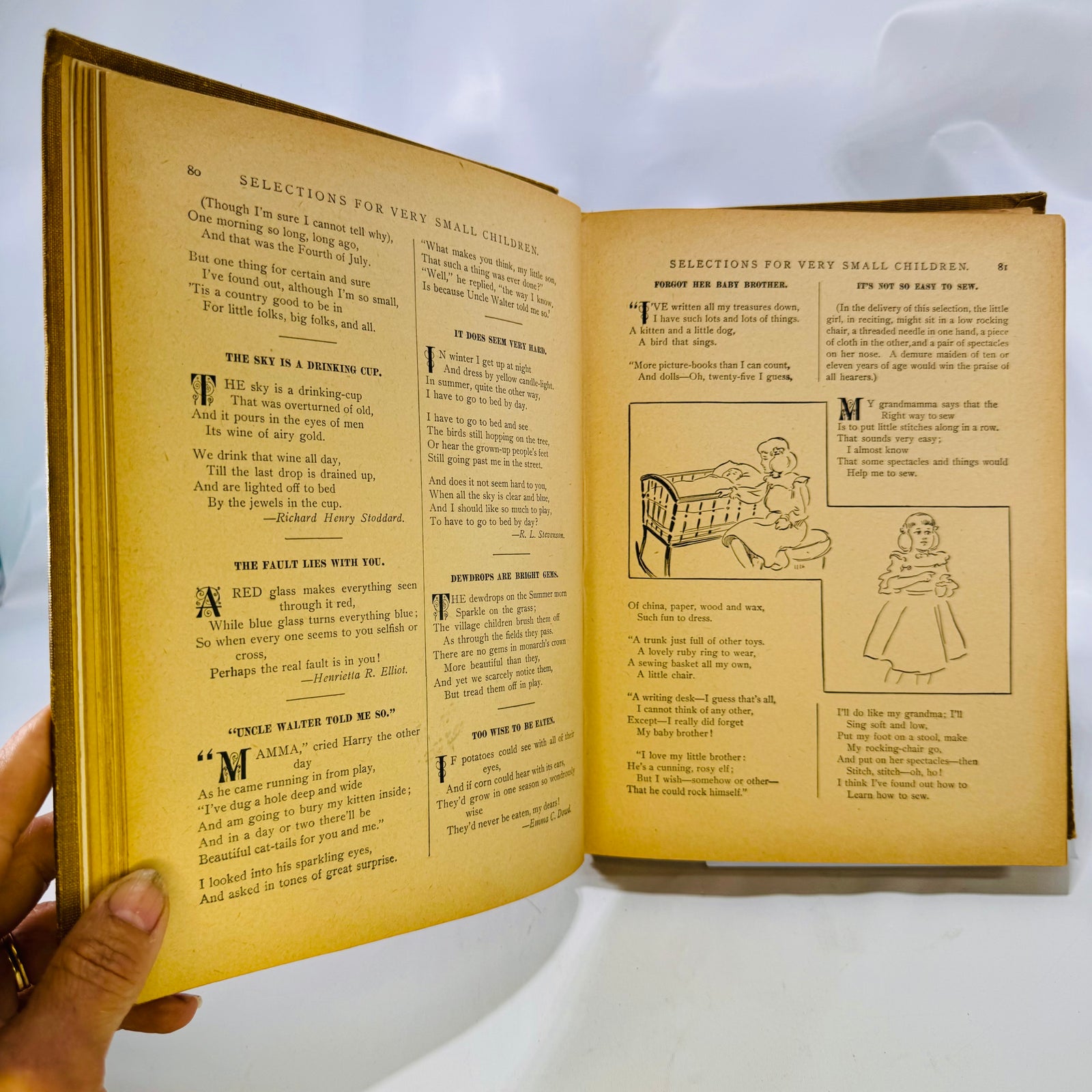 Selections for very small children with drawings, New Idea Speaker 1902