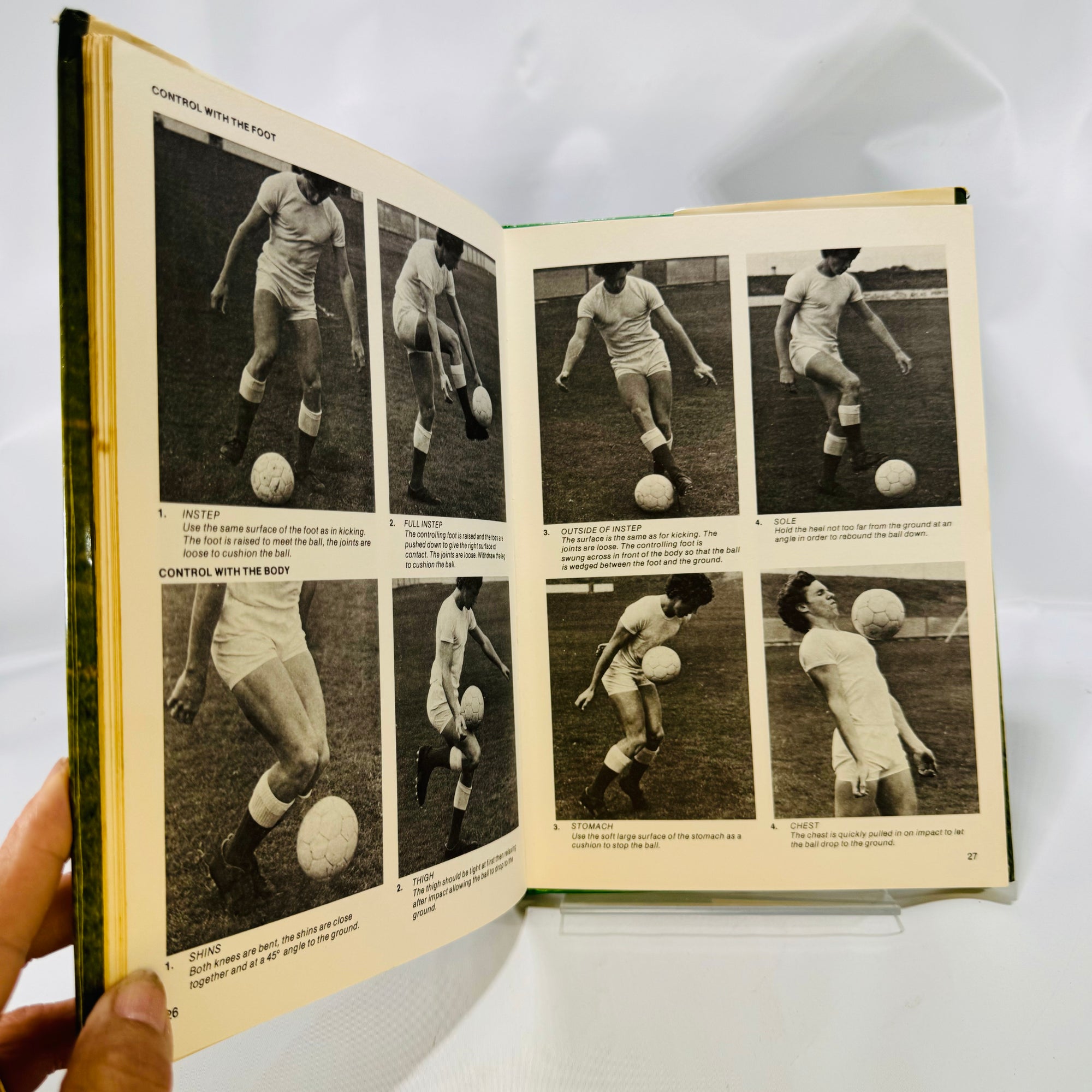 How to Play Winning Soccer by Andrew Dettre 1978 First Edition Hardcover with Dustjacket Bookthrift Marketing Inc