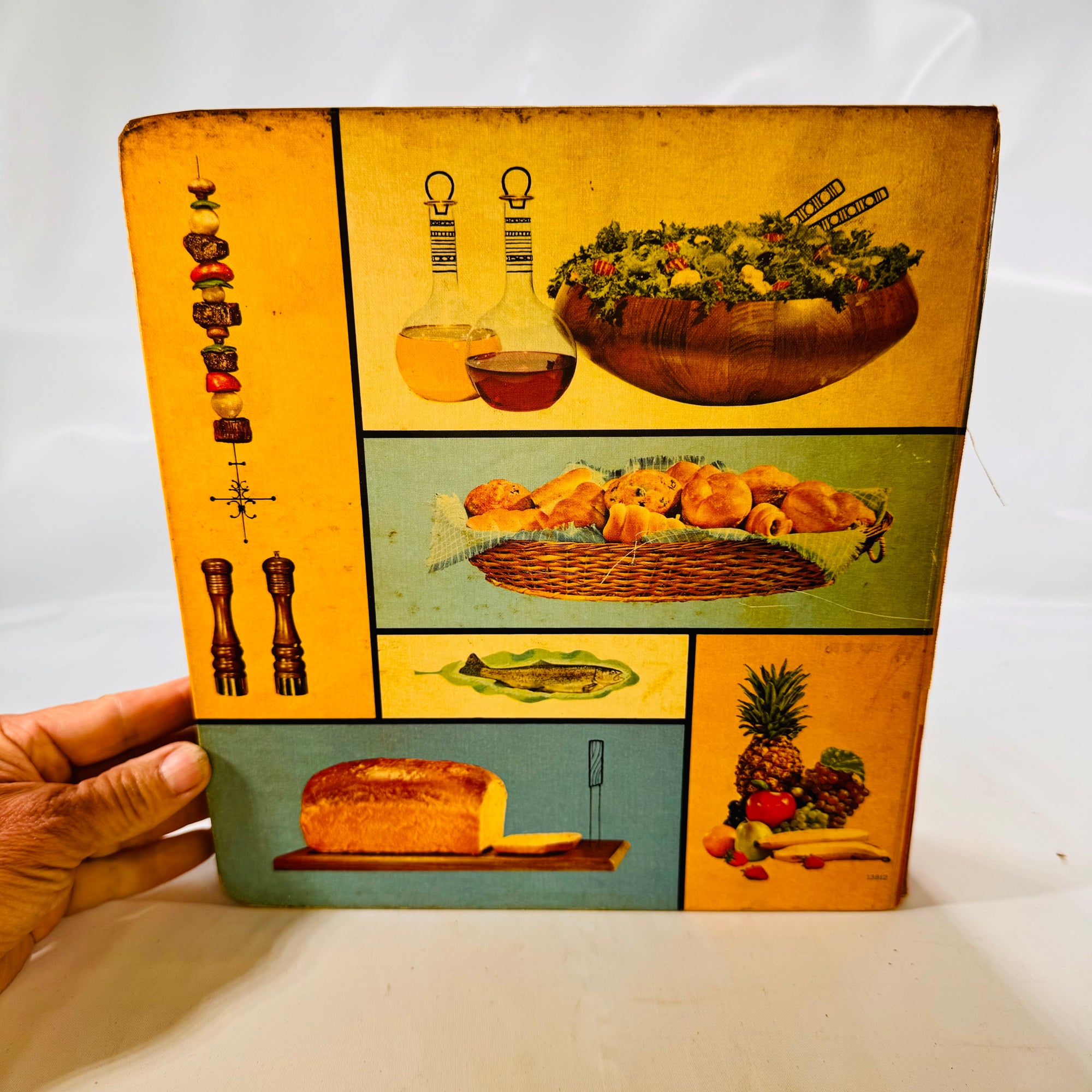 Betty Crocker's New Picture Cookbook Five Ring Binder by General Mills Inc. 1961 as found