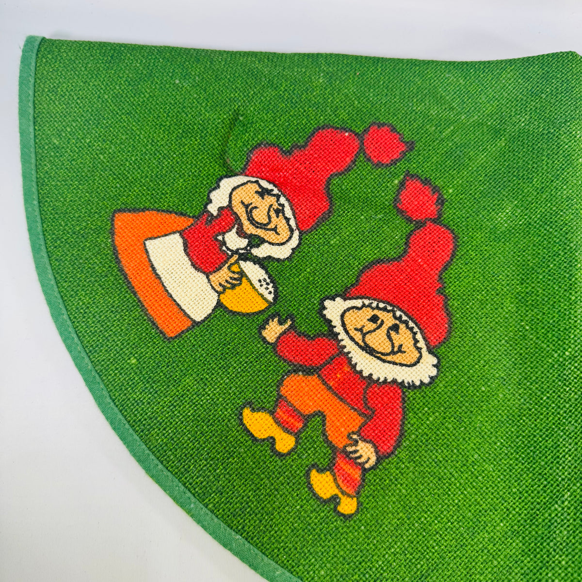Vintage Scandinavian Jute Christmas Tree Mat, 1970s Green Tomte Gnome Holiday Table Topper, 21.5 Inch