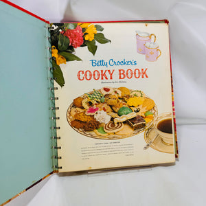 Betty Crocker's Cooky Book illustrations by Eric Mulvany 196General Mills Inc