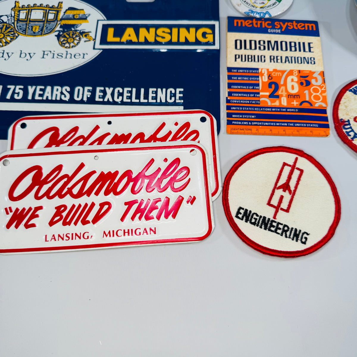 Vintage Oldsmobile Lansing GM Memorabilia Bundle Lot (GM 75 Ashtray + Plates)
