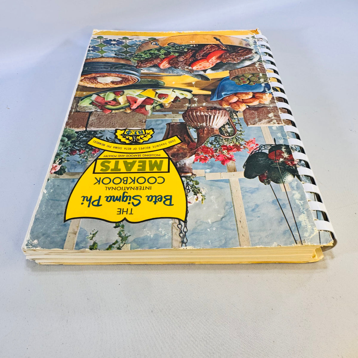 1968 Beta Sigma Phi Meats Cookbook Seafood Poultry 2000 Recipes Vintage Comb Bound Book