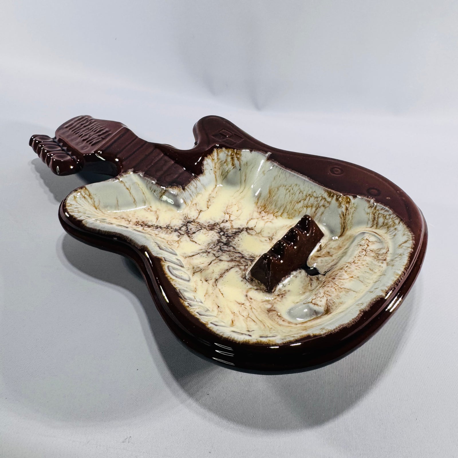 Vintage Grand Ole Opry Ceramic Guitar Ashtray Nashville Souvenir Tray Japan
