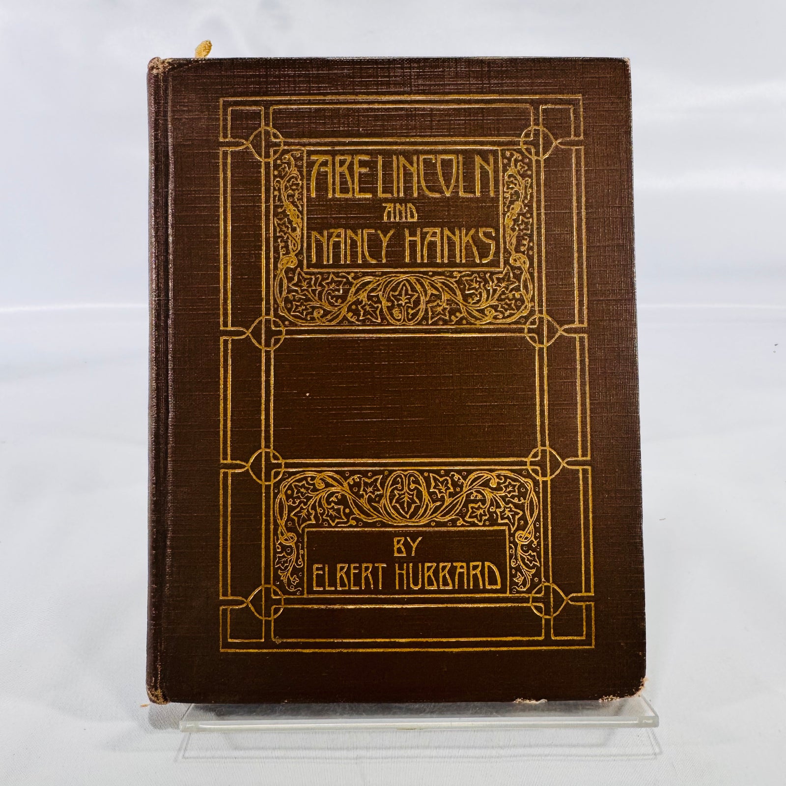 Abe Lincoln & Nancy Hanks (1920 Roycroft) – Gilt‑Decorated Fine‑Press Biography by Elbert Hubbard