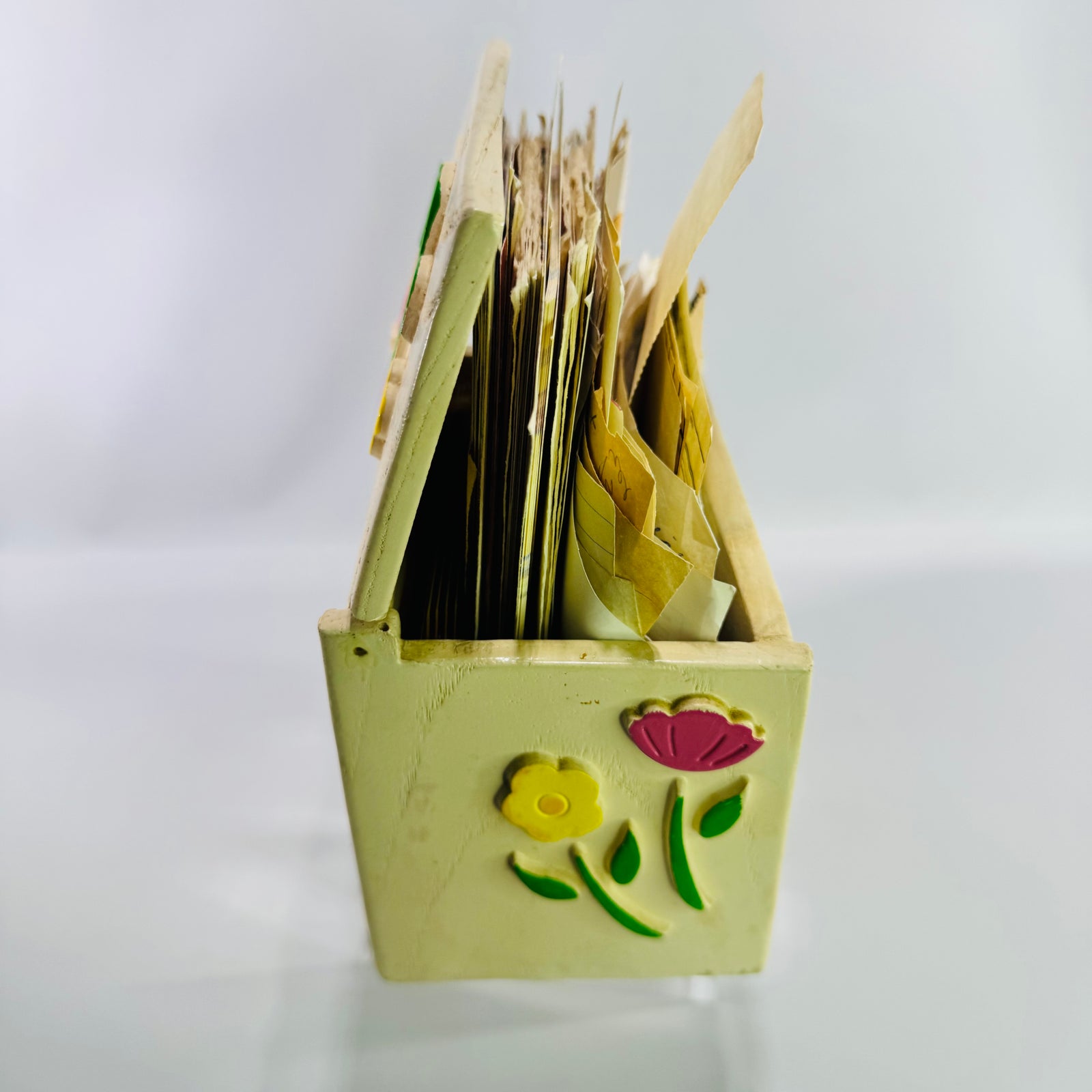 Vintage FTD Recipe Box Filled with Handwritten Family Recipes, Faux Wood Resin Floral Recipe Card Holder, 1980s Kitchen Ephemera
