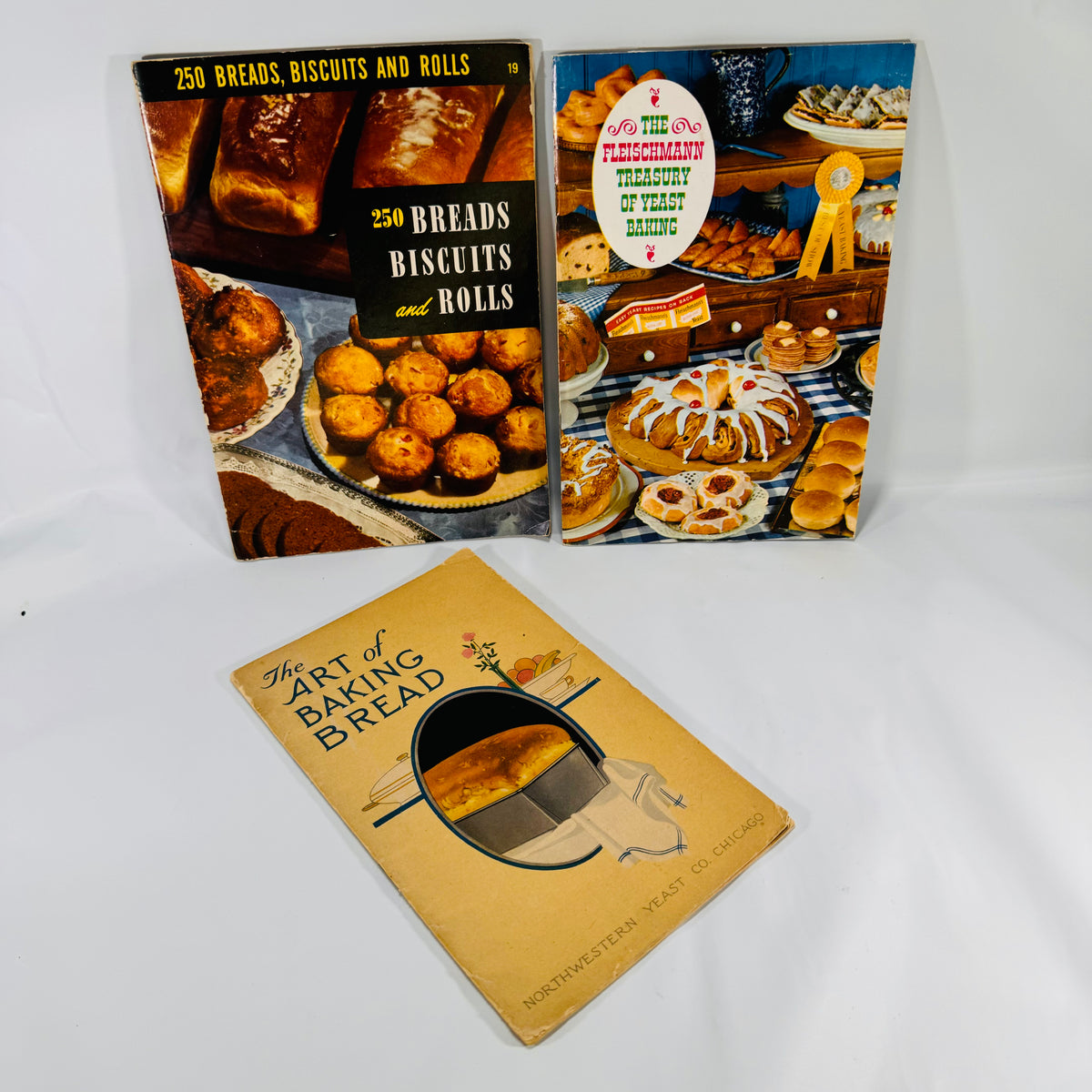 Vintage Bread Baking Pamphlet Bundle includes The Art of Baking Bread The Fleischmann Treasury of Yeast Baking &amp; 250 Breads Biscuits and Rolls