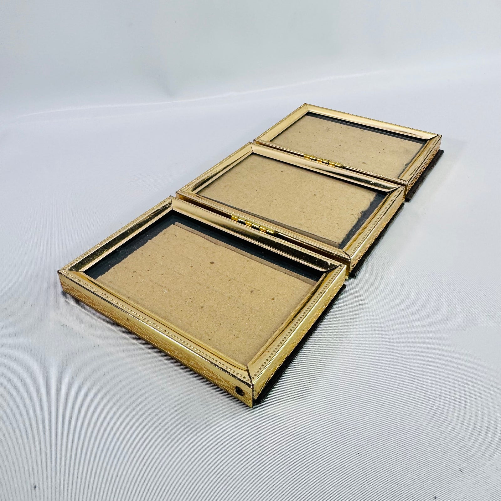 Vintage Gold Tone Tri Fold Picture Frame Triple Hinged Desktop Photo Display 2.5 x 3.5 Inch Folding Frame