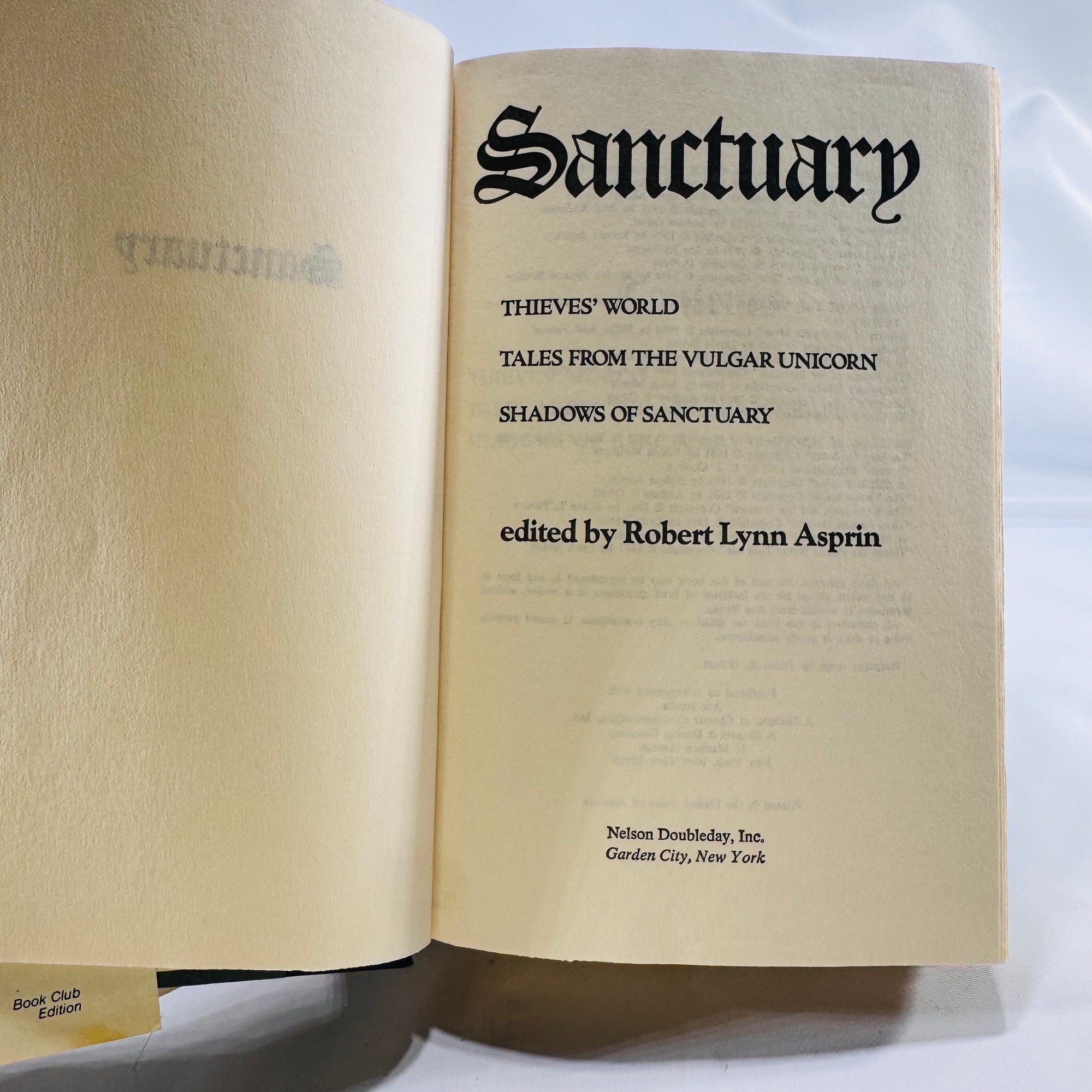 Sanctuary – A Shared-World Fantasy Anthology (Book Club Edition)  Edited by Robert Lynn Asprin · Thieves’ World Omnibus