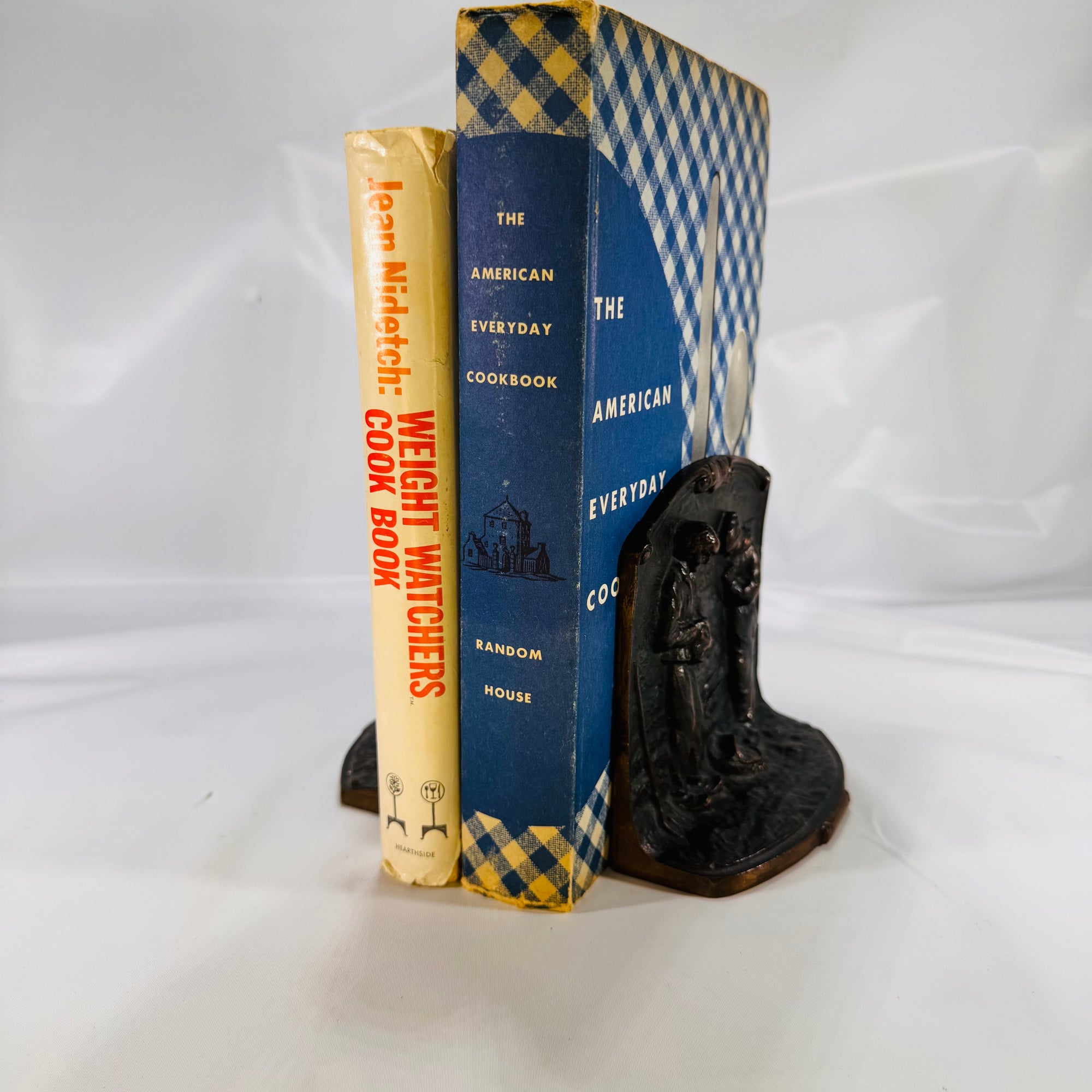 Vintage Metal Praying Couple Bookends (Set of 2)