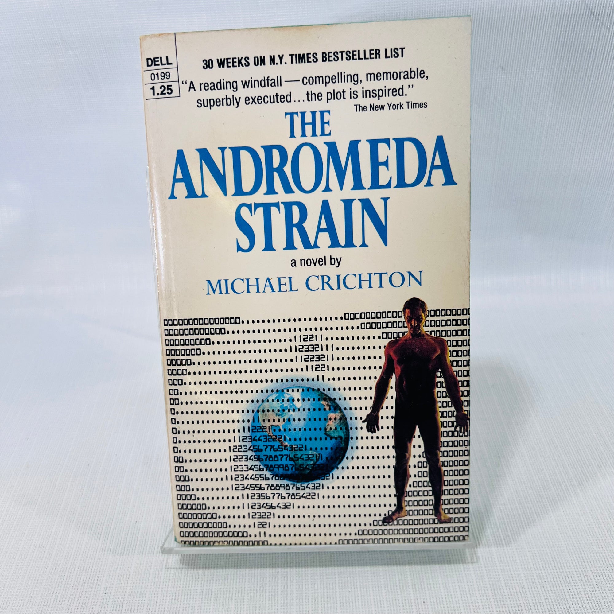 The Andromeda Strain a novel by Michael Crichton 1970 A Dell Book Paperback