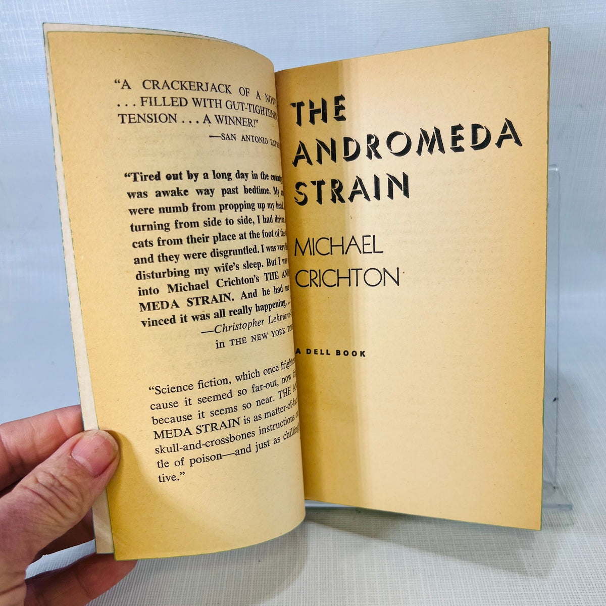 The Andromeda Strain a novel by Michael Crichton 1970 A Dell Book Paperback