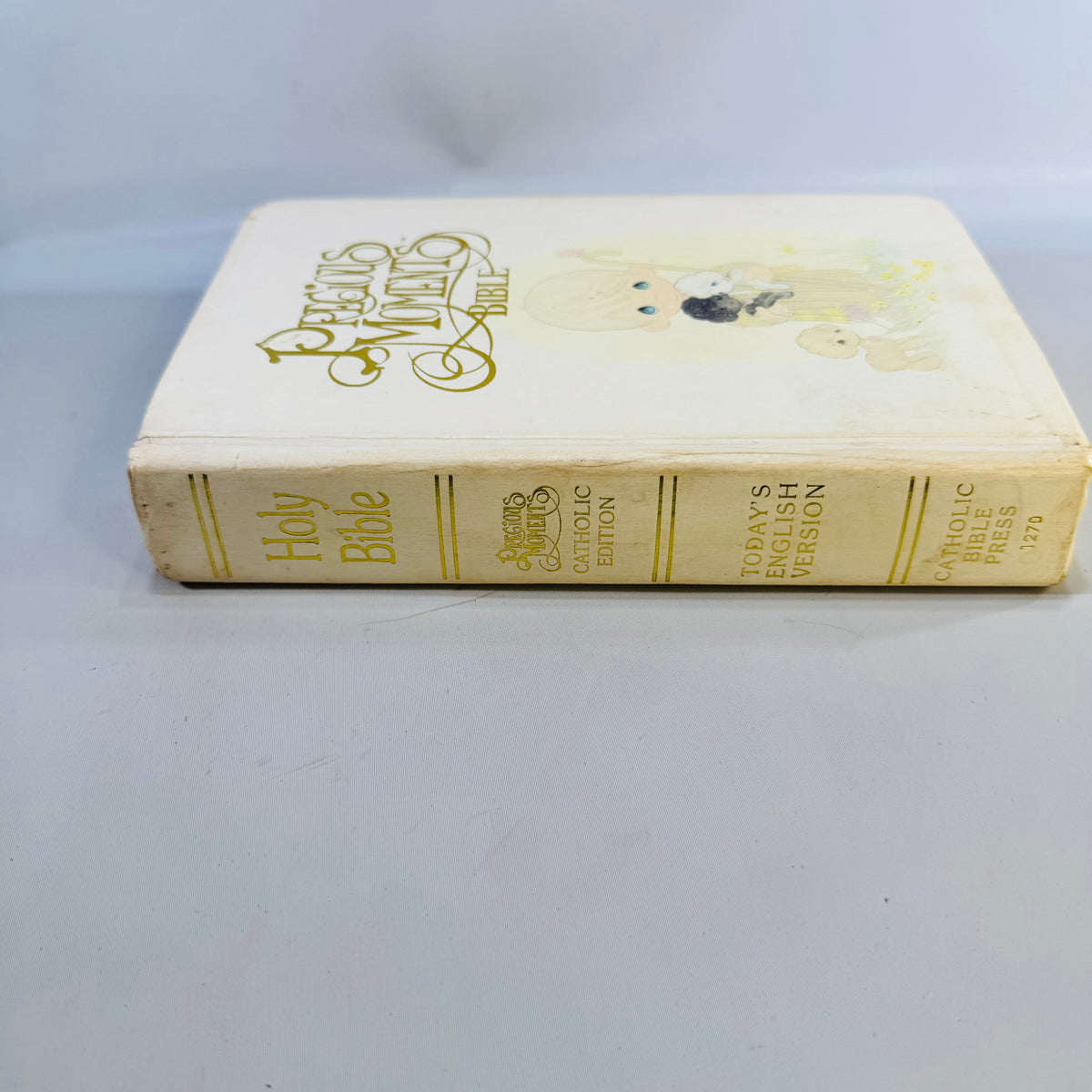 Precious Moments Bible & Praying Boy Cross Set 1980s Illustrated Keepsake Bible with Pewter Finish Wall Cross First Communion