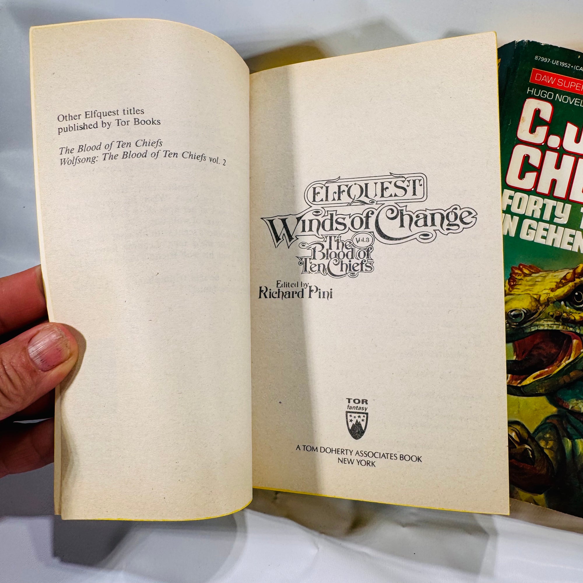 ElfQuest Winds of Change & Forty Thousand in Gehenna Vintage Sci-Fi Fantasy Paperbacks Lot Tor DAW 1980s 1990s