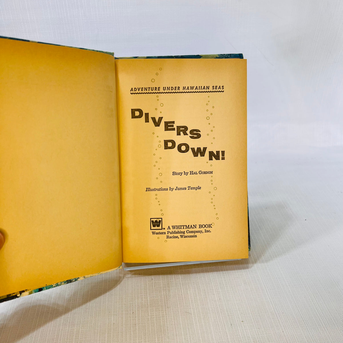 Title page of Divers Down! with the Whitman Book and Western Publishing imprint