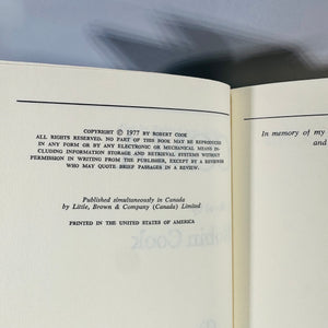 Coma by Robin Cook (1977)  | Book Club Edition | Medical Thriller