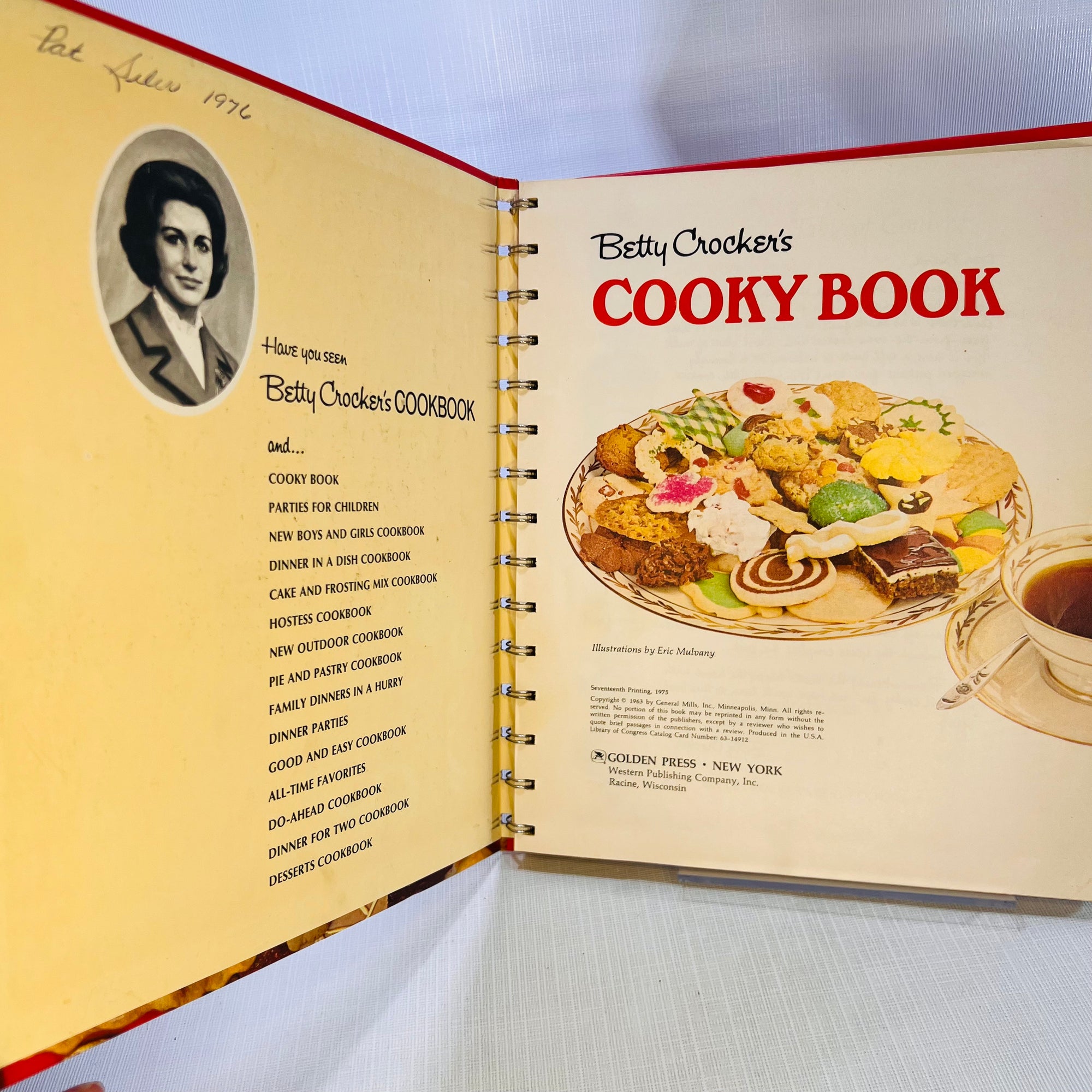 Betty Crocker's Cooky Book illustrations by Eric Mulvany 1975 General Mills Inc
