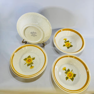 Set of 4 Mikasa Stone Manor Melissa F5811 Cereal Bowls Japan Yellow Daisy Stoneware