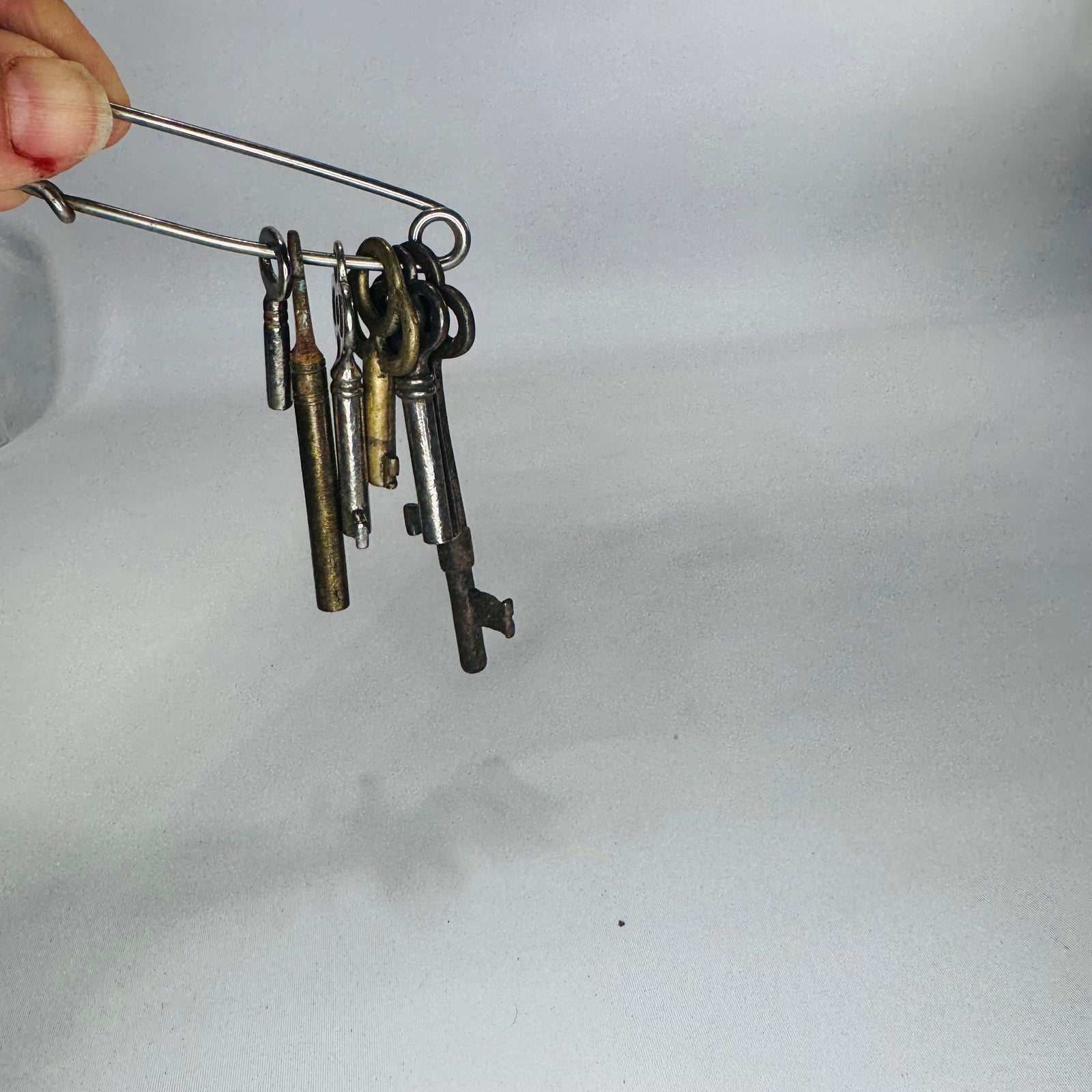 Bundle of 6 Vintage Keys on Oversized Safety Pin (3.25" Max)