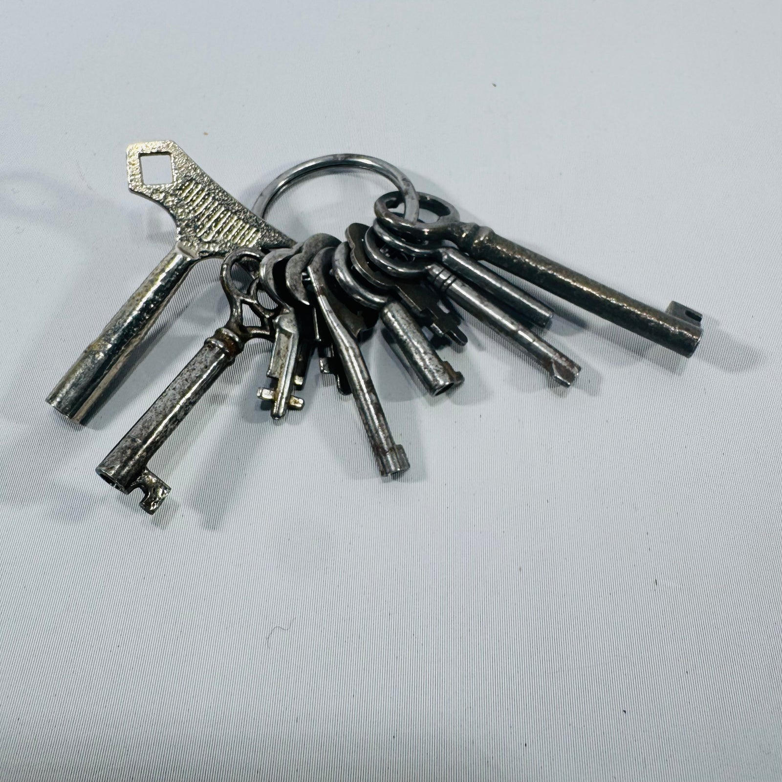 Vintage Skeleton Key Lot (10) – Rustic Metal Old Keys on Ring (Warded + Barrel Styles)