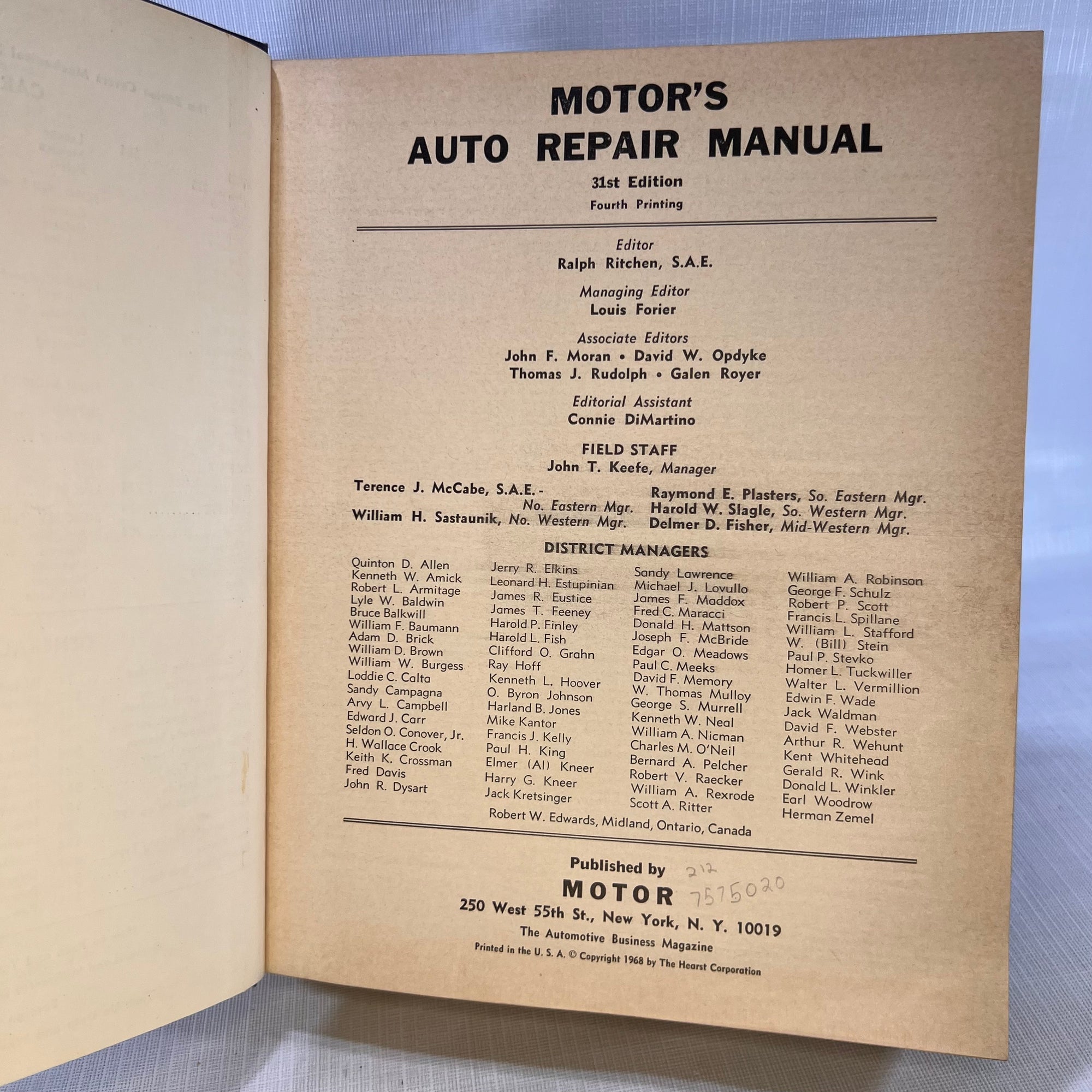 Motors Auto Repair Manual Thirty first Edition Fourth Printing 1968 Mechanical Specs and Service Procedures Hearst Corp