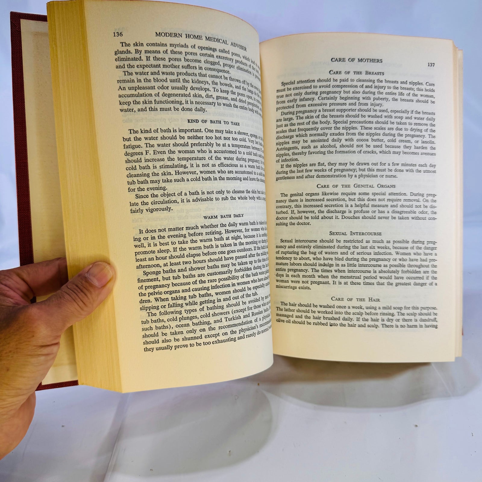 Modern Medical Adviser edited by Morris Fishbein, MD 1961 Garden City Publishers