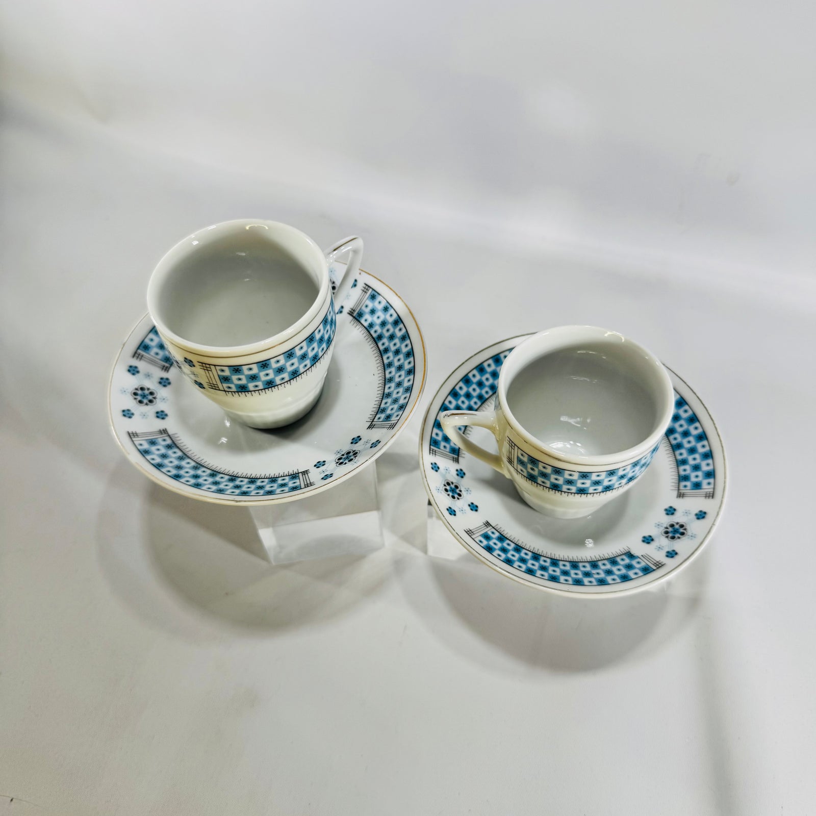 Fin Porcelain Demitasse Cups Saucers Blue Checkerboard Gold Rim Vintage Set of 2