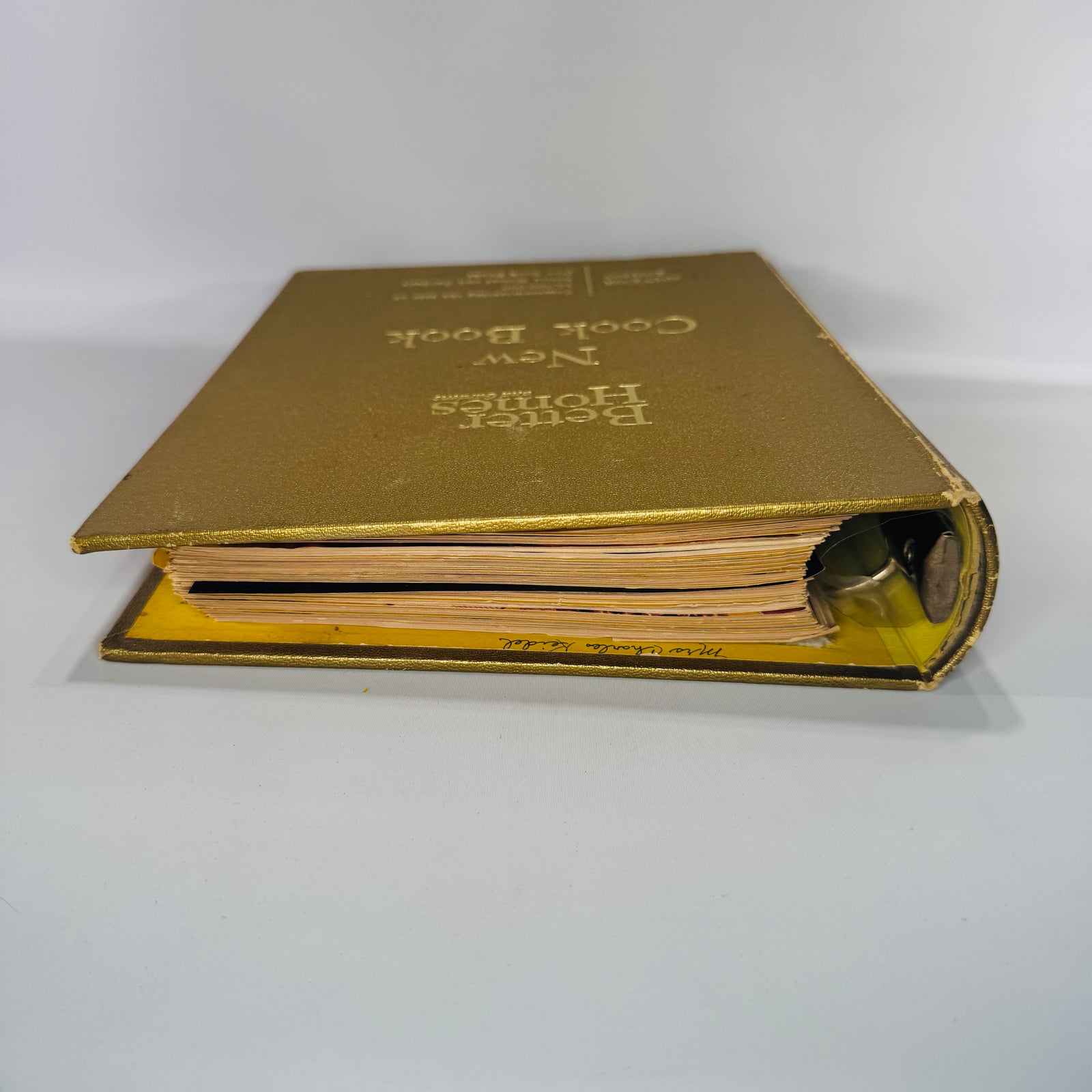 Vintage Mid-Century Cookbook Binder — Better Homes and Gardens New Cook Book Souvenir Edition (Commemorating 10,000,000 Sold) — 5-Ring Recipe Binder | Tabbed Sections, Vintage Cookbooks / Homemaking Reference