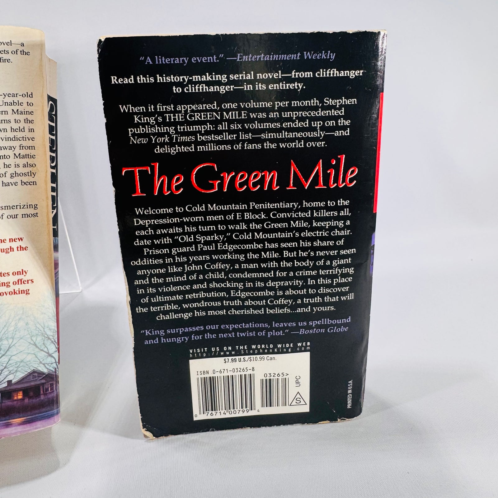 Two Stephen King Horror Paperbacks (1999) – Bag of Bones and The Green Mile