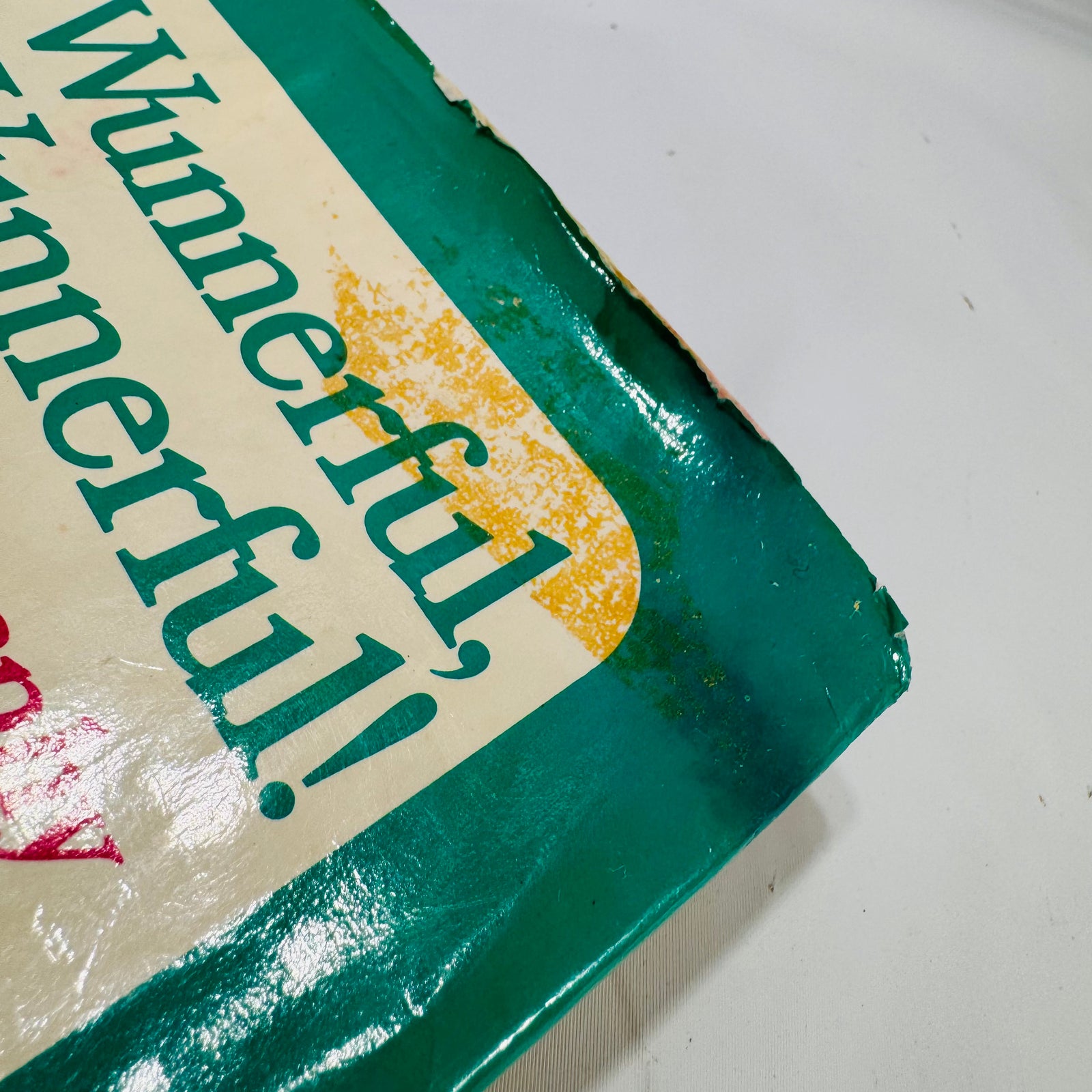 Close view of dust jacket corner wear, Wunnerful, Wunnerful!