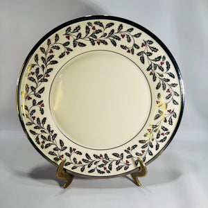 Lenox Solitaire Christmas Accent Luncheon Plate 9 3/8 Inch Holly Platinum 1999 to 2001 Single Plate