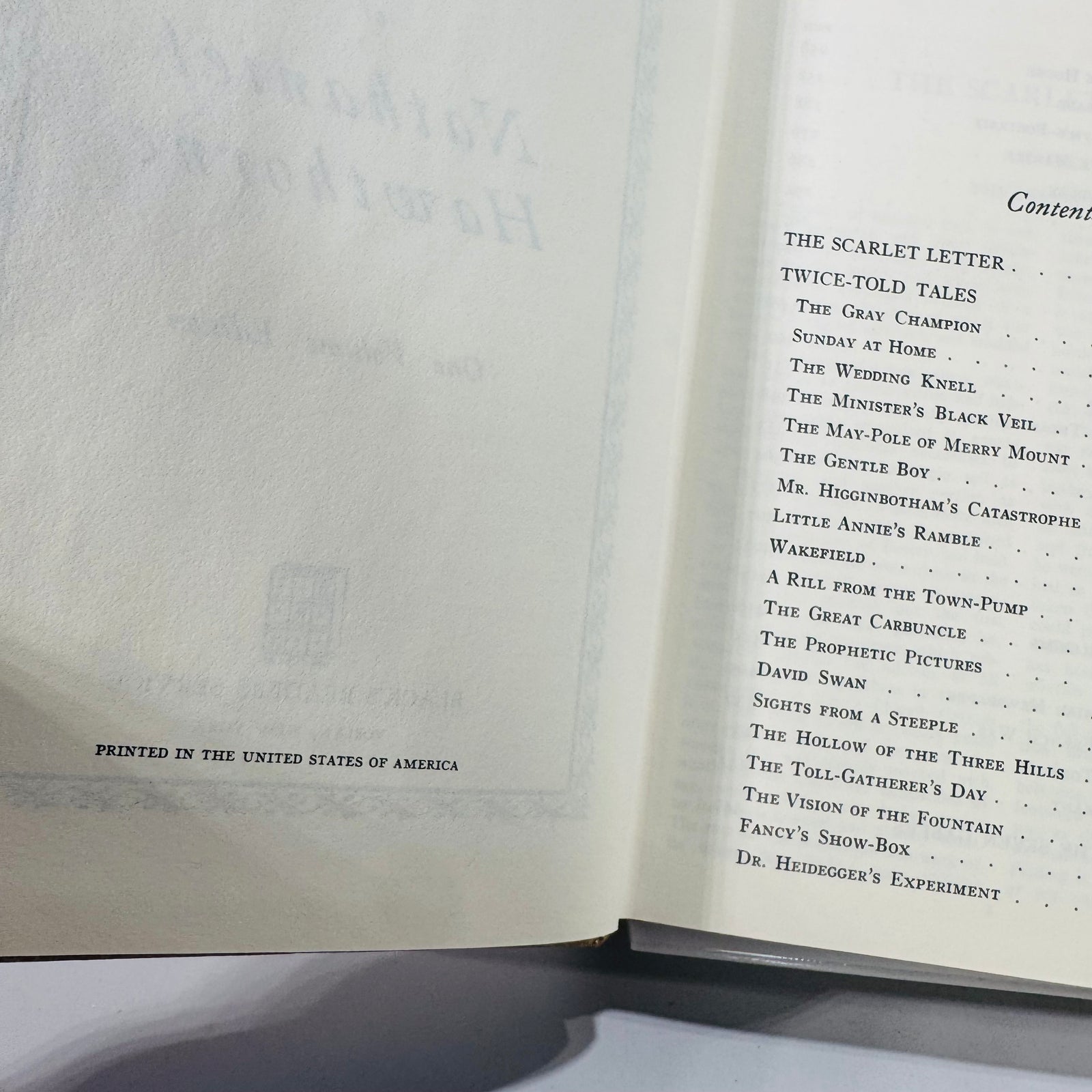 The Works of Nathaniel Hawthorne (Vintage Hardcover) — Includes The Scarlet Letter & Twice-Told Tales