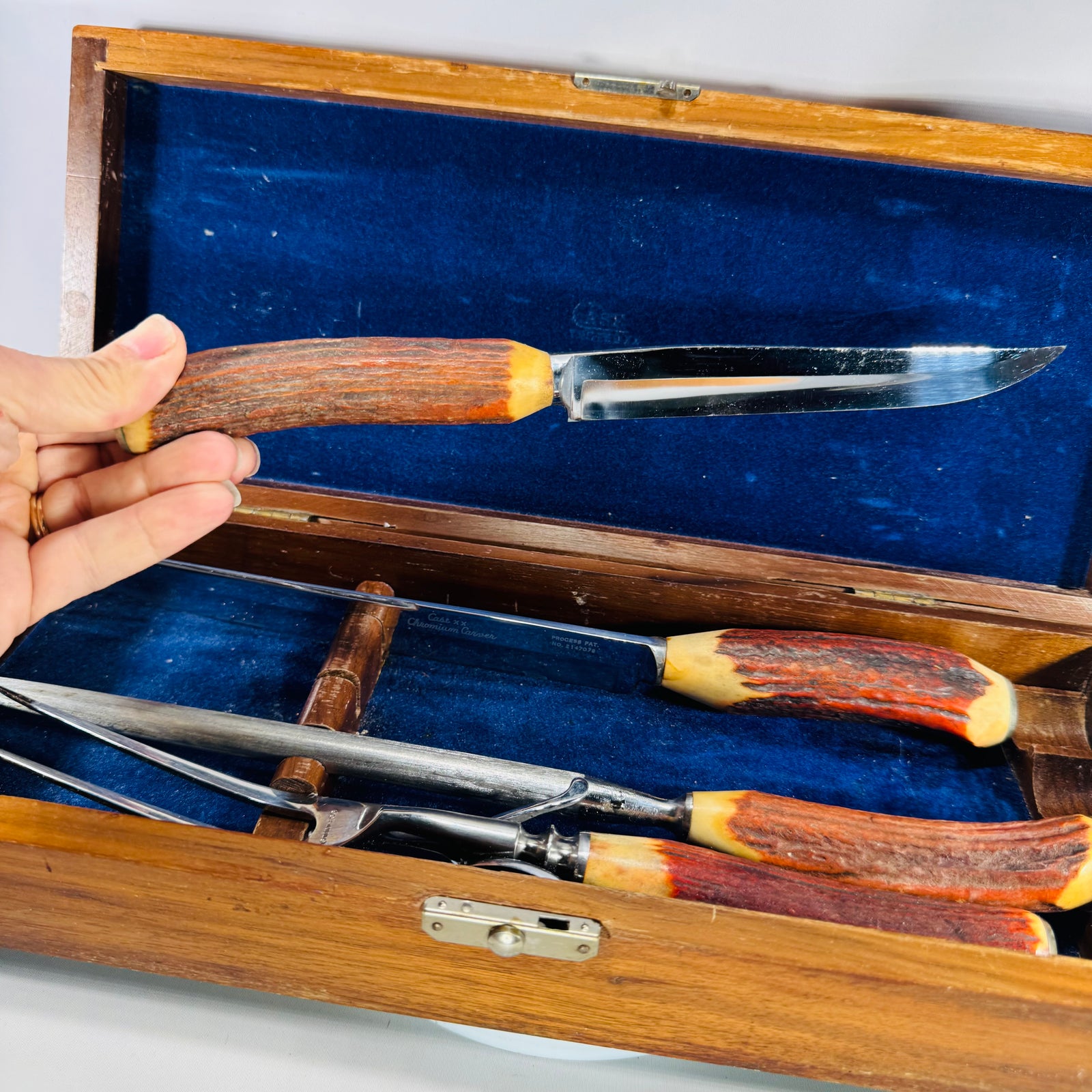 Case XX “Chromium Carver” Vintage Boxed Carving Set (Process Pat. 2147079) – Stag-Look Handles, 4-Piece