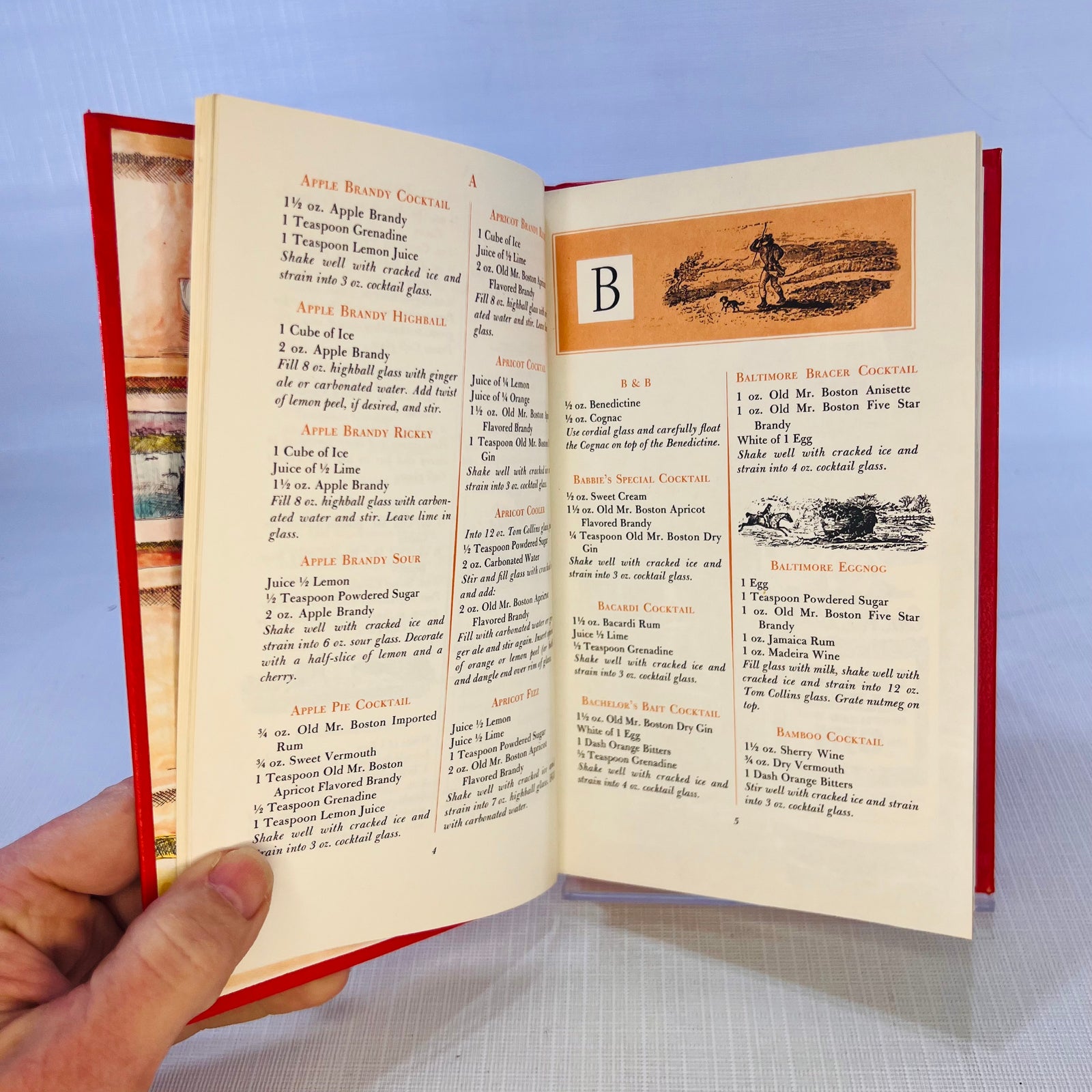 Old Mr. Boston Deluxe Official Bartenders Guide by Mr. Boston Distillers Corp 1967 Vintage Drink Recipe Book