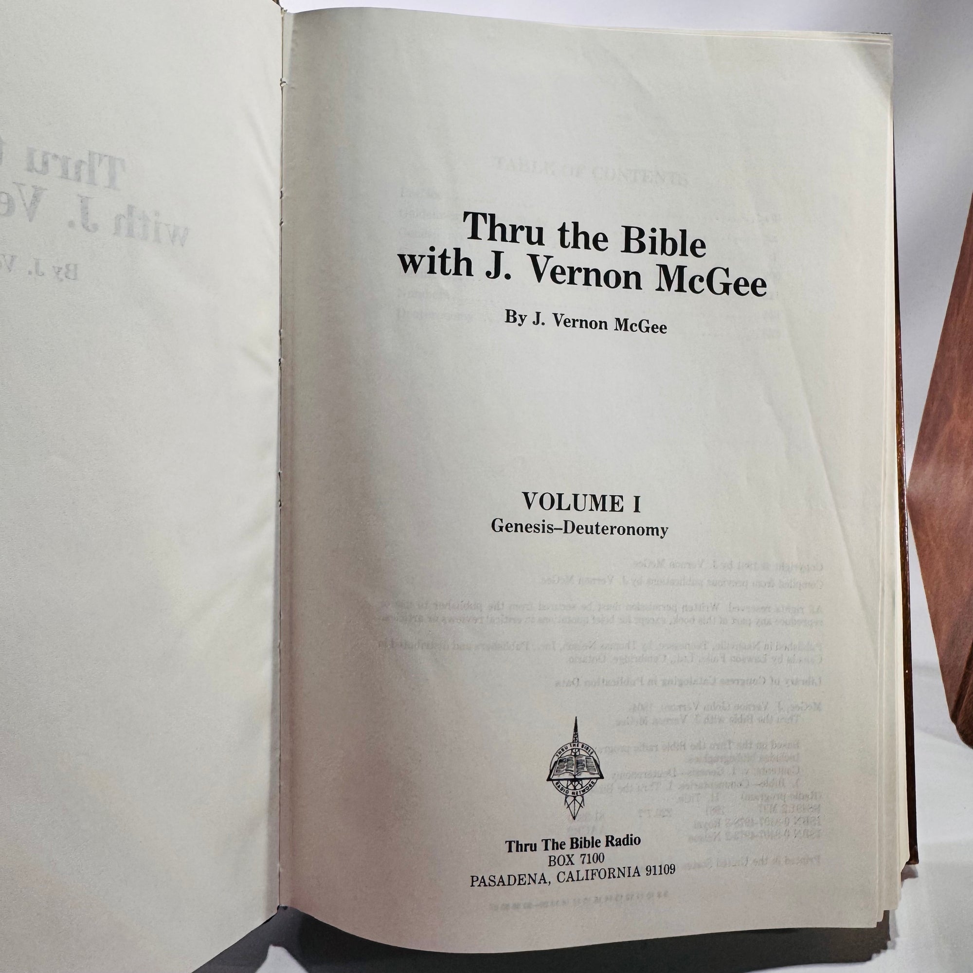 Thru the Bible with J. Vernon McGee (1981, 5-Volume Set) | Vintage Christian Commentary Series | Hardcover | English