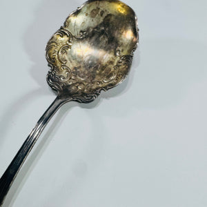 WM ROGERS & SON AA Oxford 1901 Berry Spoon Silverplate Repousse Serving Flatware