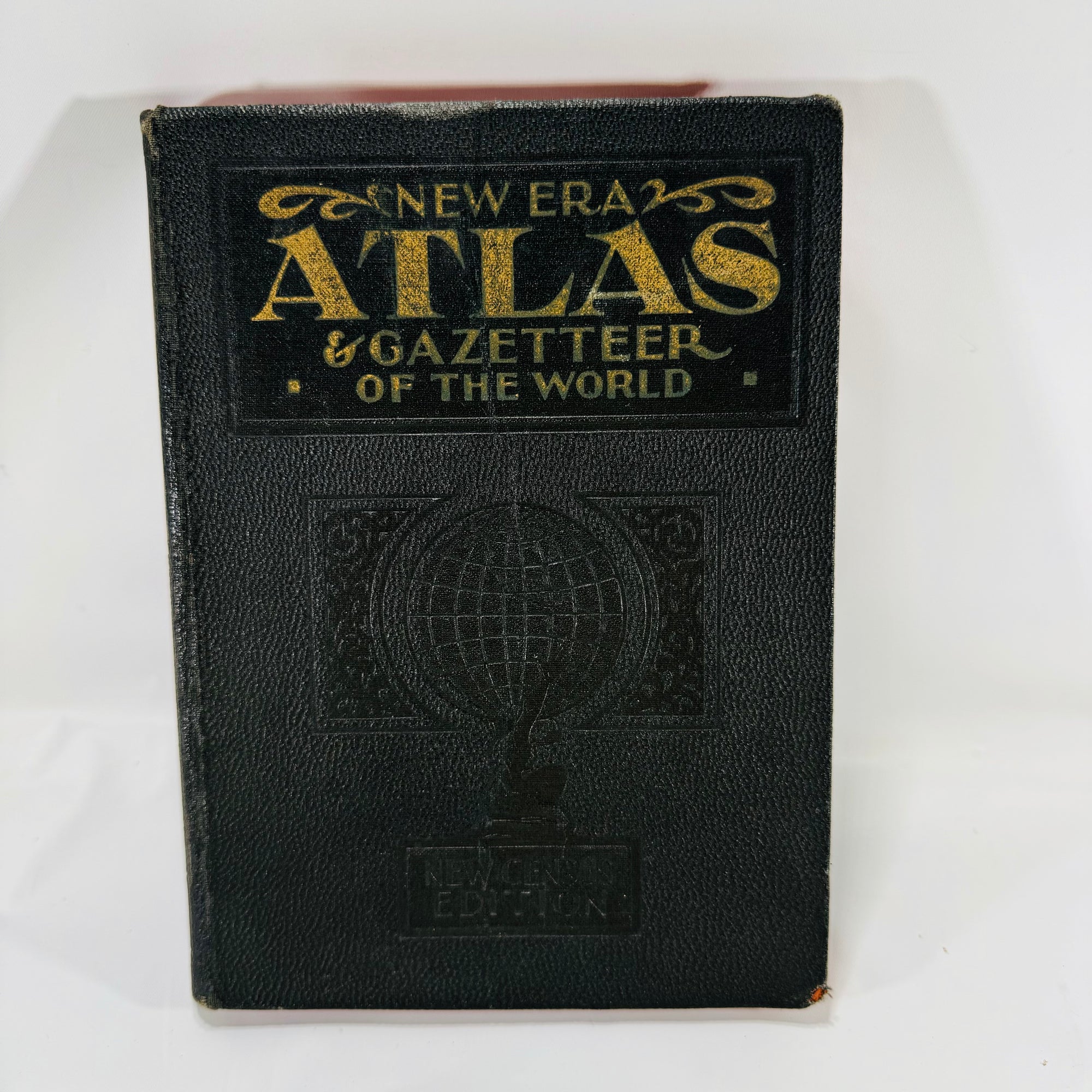 The New Era of Atlas of the World Maps Census Gazetteer 1935 The World Syndicate Publishing