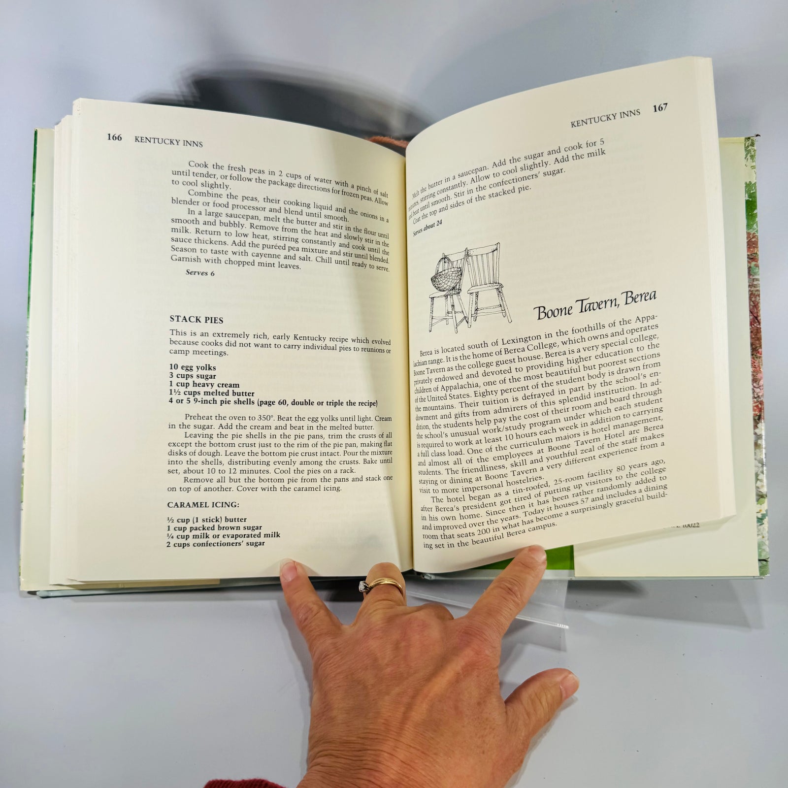 Charles Pattison’s Kentucky Cooking (First Edition, 1988) — Charles Pattison with Craig Emerson — Illustrated by Shirley Felts Southern / Kentucky Cuisine Cookbook