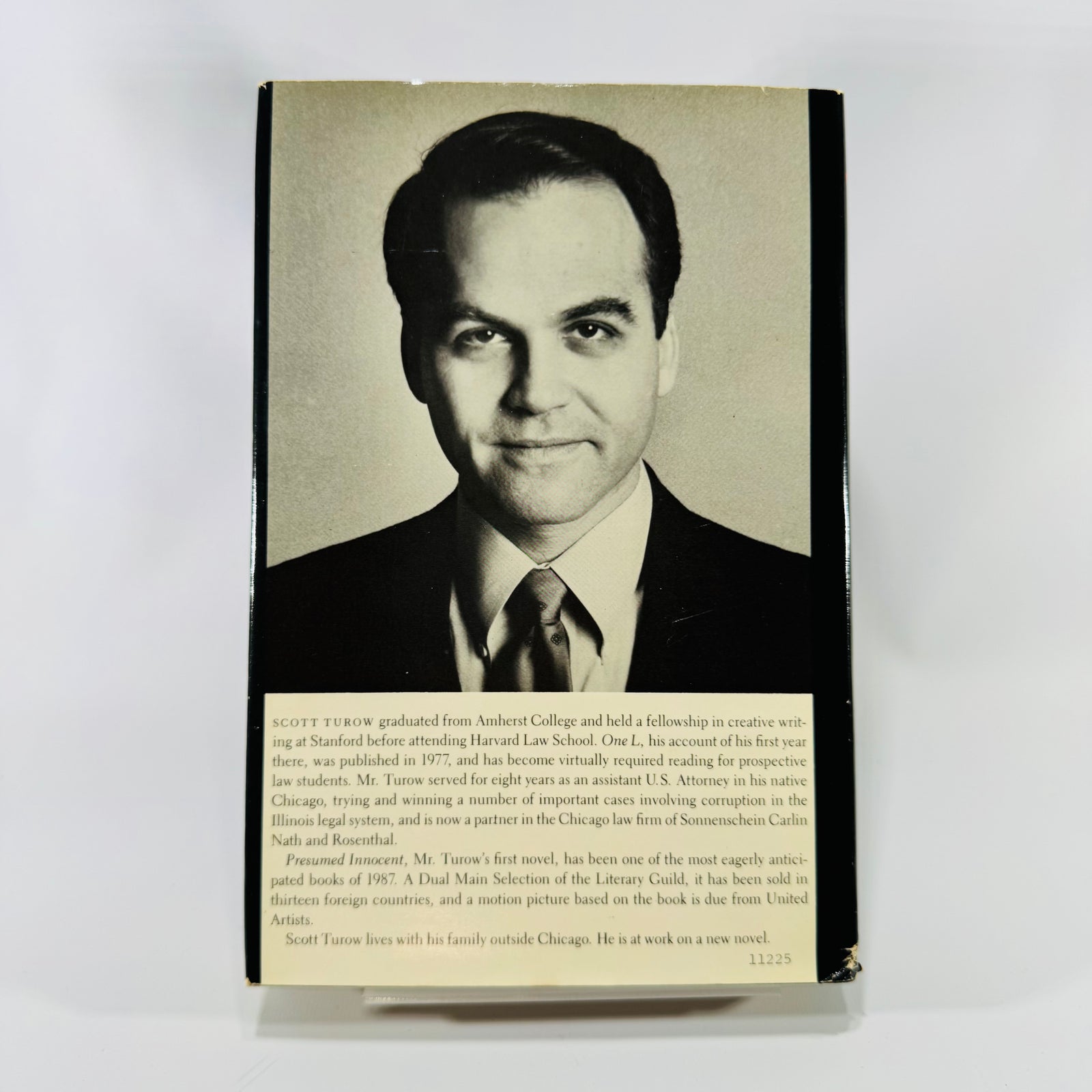 Presumed Innocent — Scott Turow (1987) Hardcover w/ Dust Jacket, 372 Pages