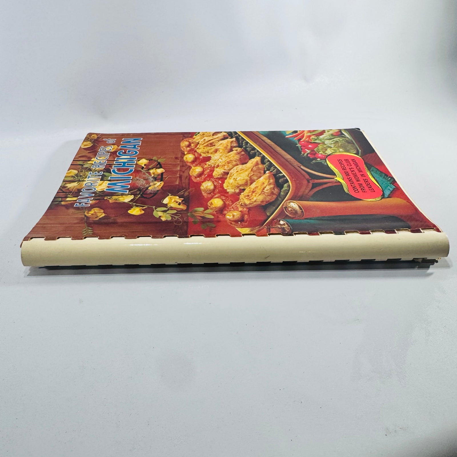Favorite Recipes of Michigan 1964 Women's Club Cookbook 900 Recipes Comb Bound