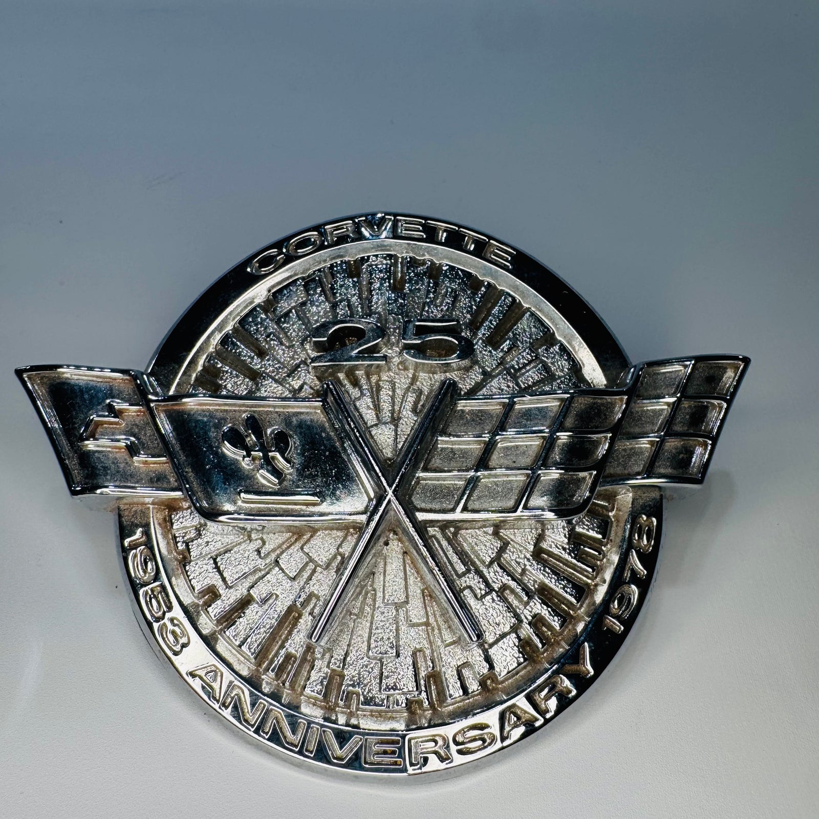 Vintage 1978 Chevy Corvette 25th Anniversary Emblem – Nose/Front Badge – 472717