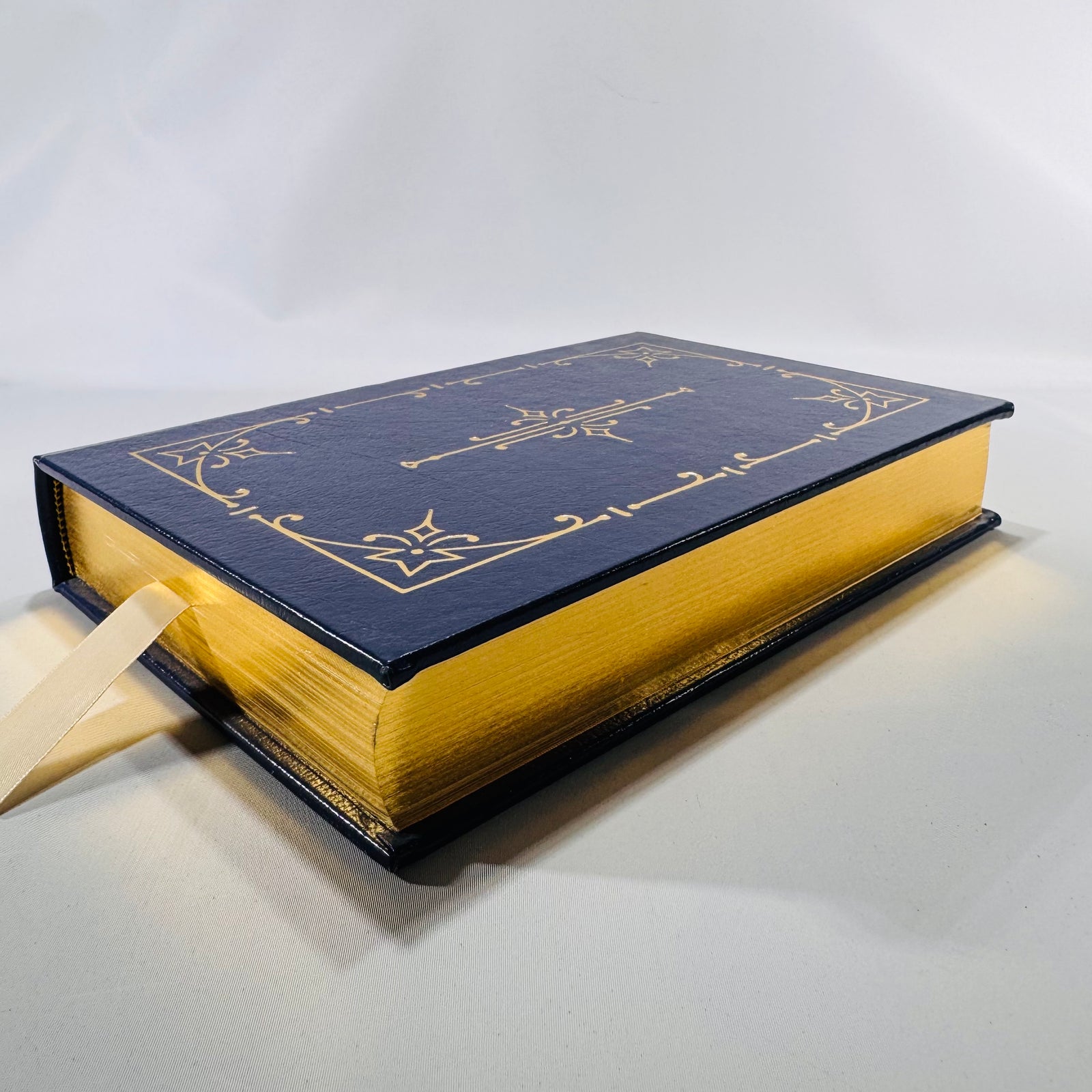 Short Stories by Charles Dickens | Easton Press Leather-Bound Collector’s Edition