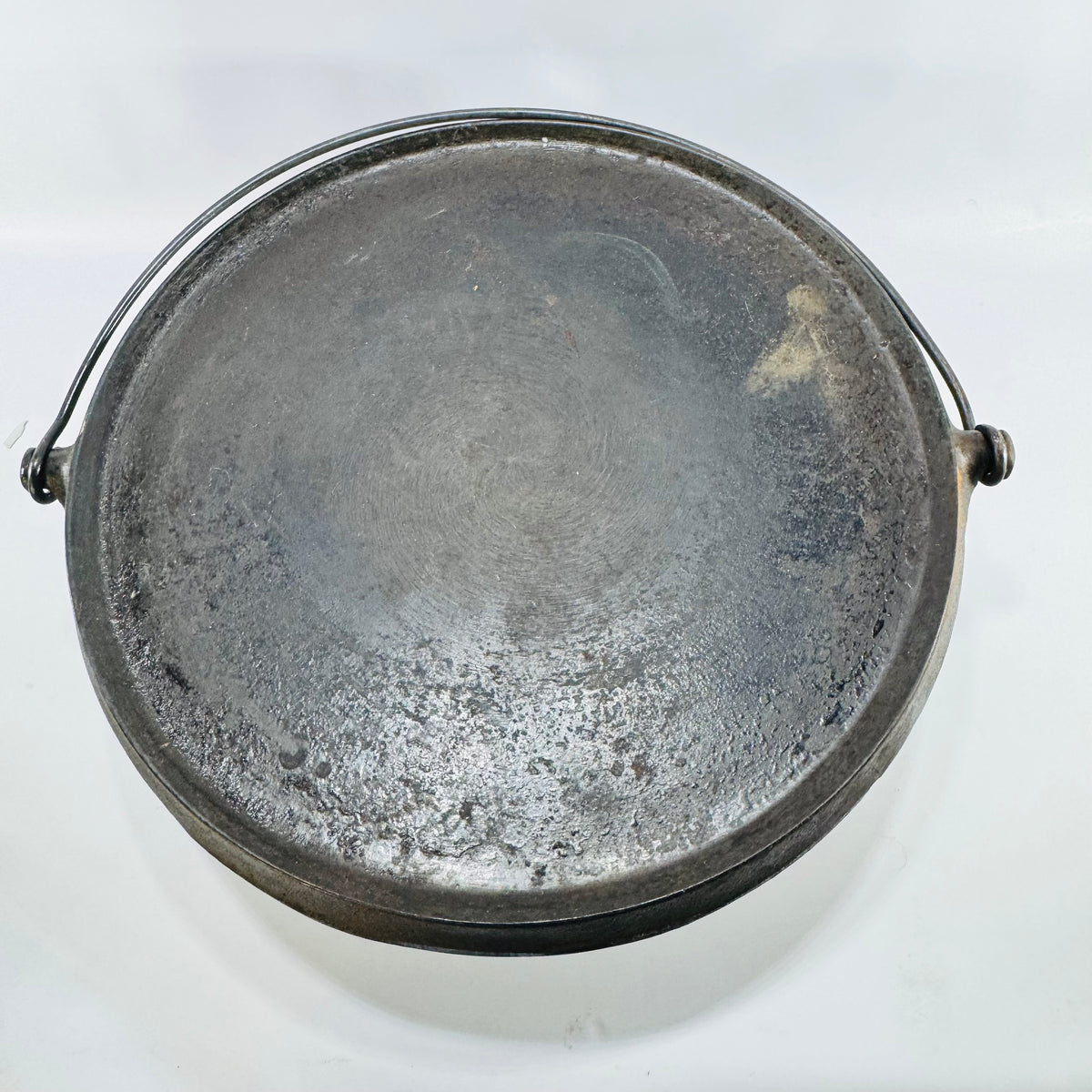Wagner Ware Sidney -O- 1120 B Bailed Round Griddle 1922 to 1959 Cast Iron