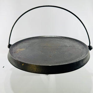 Wagner Ware Sidney -O- 1120 B Bailed Round Griddle 1922 to 1959 Cast Iron