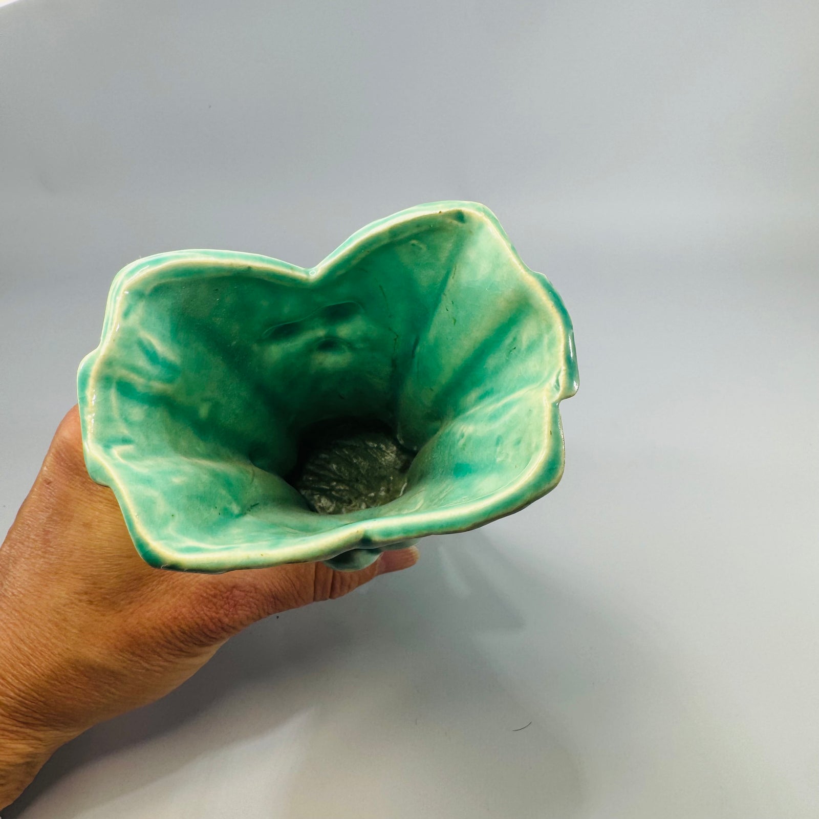 Vintage Turquoise Leaf & Berry Pottery Vase (Unmarked  McCoy  style) – 6"