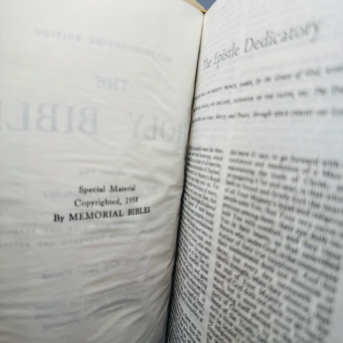 Vintage Memorial Holy Bible in Wooden Presentation Box 1958— Self-Pronouncing KJV (Copyright 1958) — Memorial Bibles Int’l | Zippered White Bible, Sympathy Ephemera, Christian Devotional