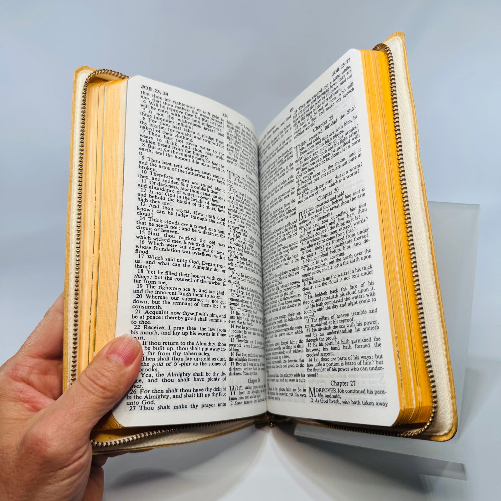 Vintage Memorial Holy Bible in Wooden Presentation Box 1958— Self-Pronouncing KJV (Copyright 1958) — Memorial Bibles Int’l | Zippered White Bible, Sympathy Ephemera, Christian Devotional