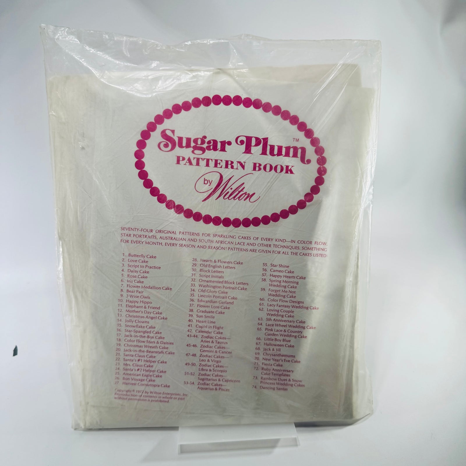 Sugar Plum Pattern Book by Wilton 1972 Sealed Cake Decorating Pattern Portfolio